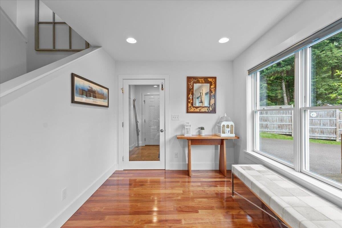 Stowe, Vermont, 05672, United States, 2 Bedrooms Bedrooms, ,1 BathroomBathrooms,Residential,For Sale,1908811