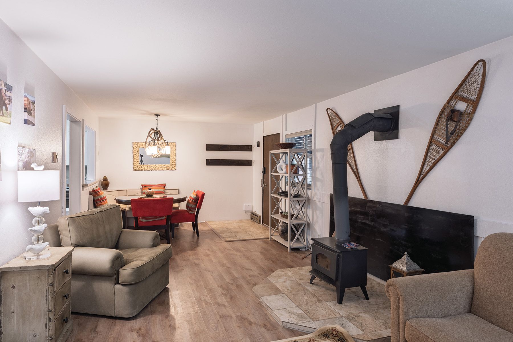  Inviting Top-Floor Condominium - 物件實景