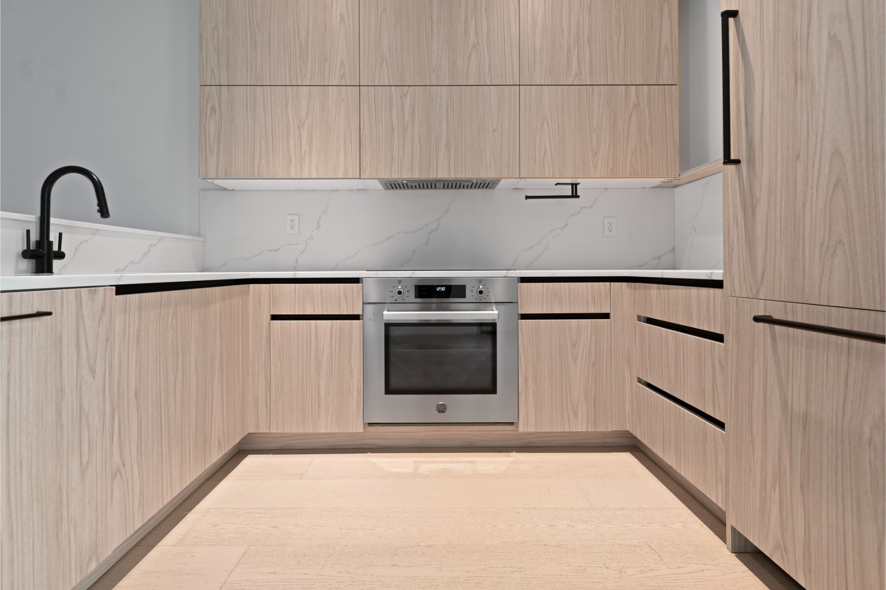  499 Van Buren St. 1, Brooklyn, NY, 11221 - 物件實景