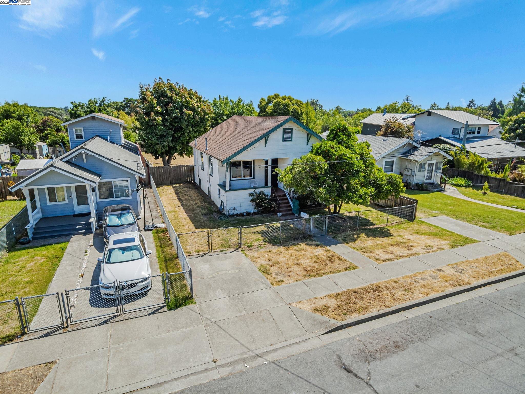 Fremont, California, 94536, United States, 3 Bedrooms Bedrooms, ,1 BathroomBathrooms,Residential,For Sale,1911094