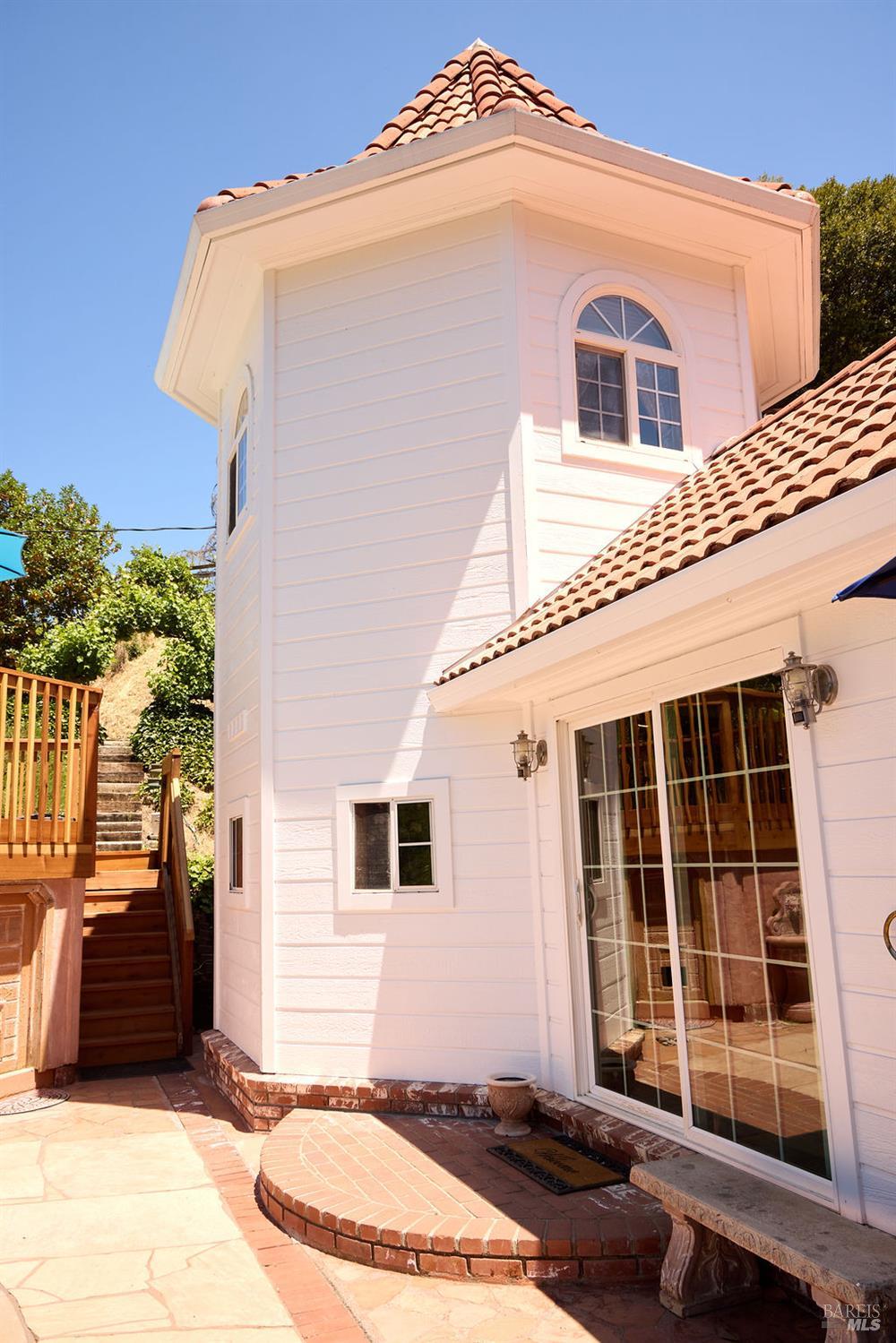 Redwood Valley, California, 95470-8010, United States, 3 Bedrooms Bedrooms, ,2 BathroomsBathrooms,Residential,For Sale,1984443