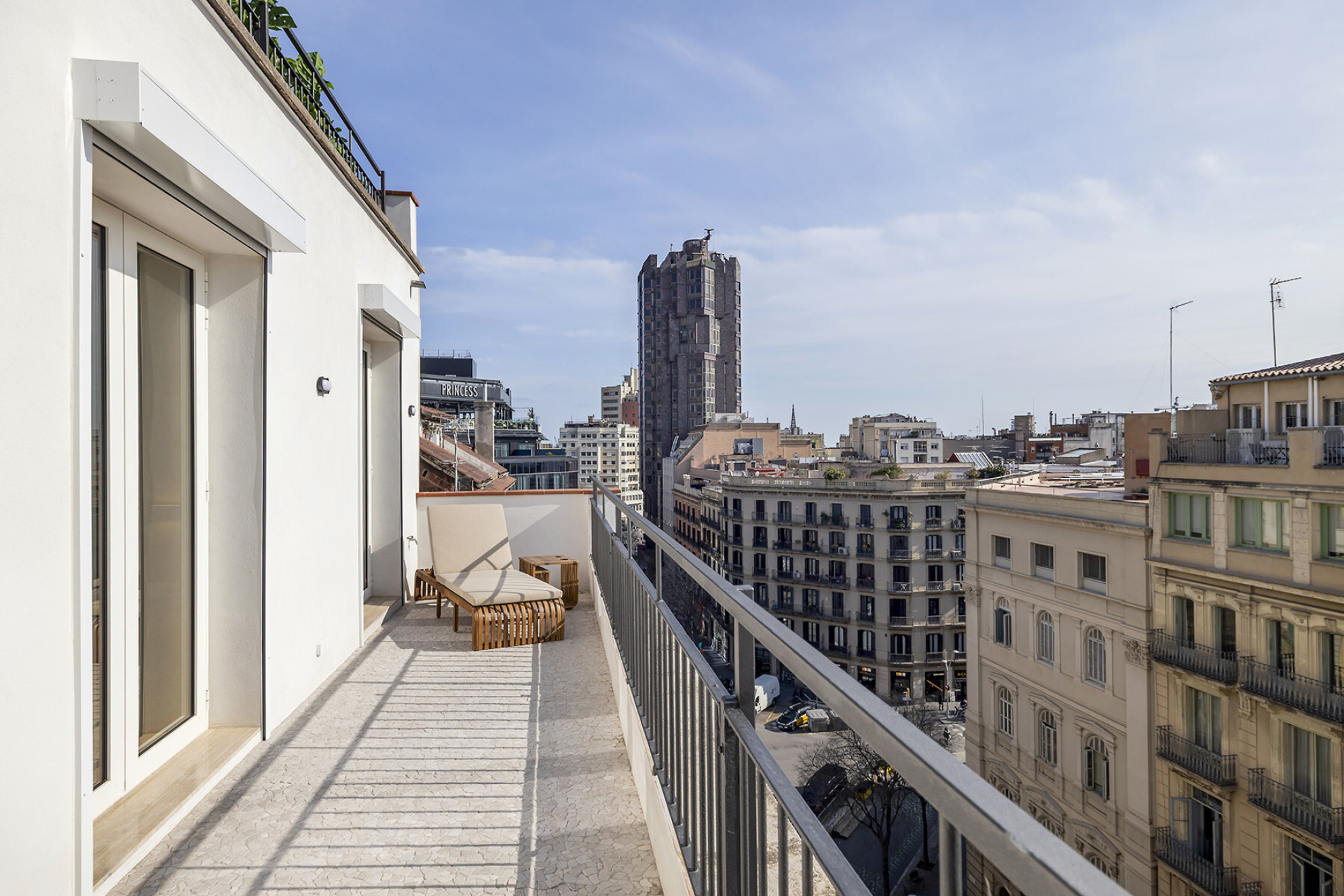 Impressive renovated duplex penthouse with terraces on both levels - 物件實景