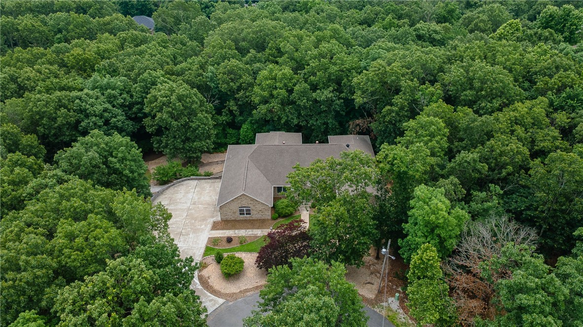 Bella Vista, Arkansas, 72715, United States, 3 Bedrooms Bedrooms, ,4 BathroomsBathrooms,Residential,For Sale,1941040