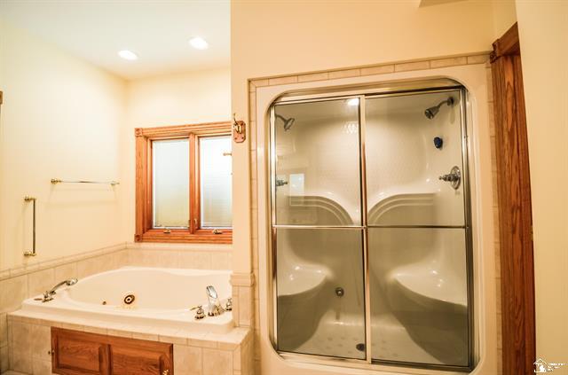 NEWPORT, Michigan, 48166, United States, 3 Bedrooms Bedrooms, ,3 BathroomsBathrooms,Residential,For Sale,1939002