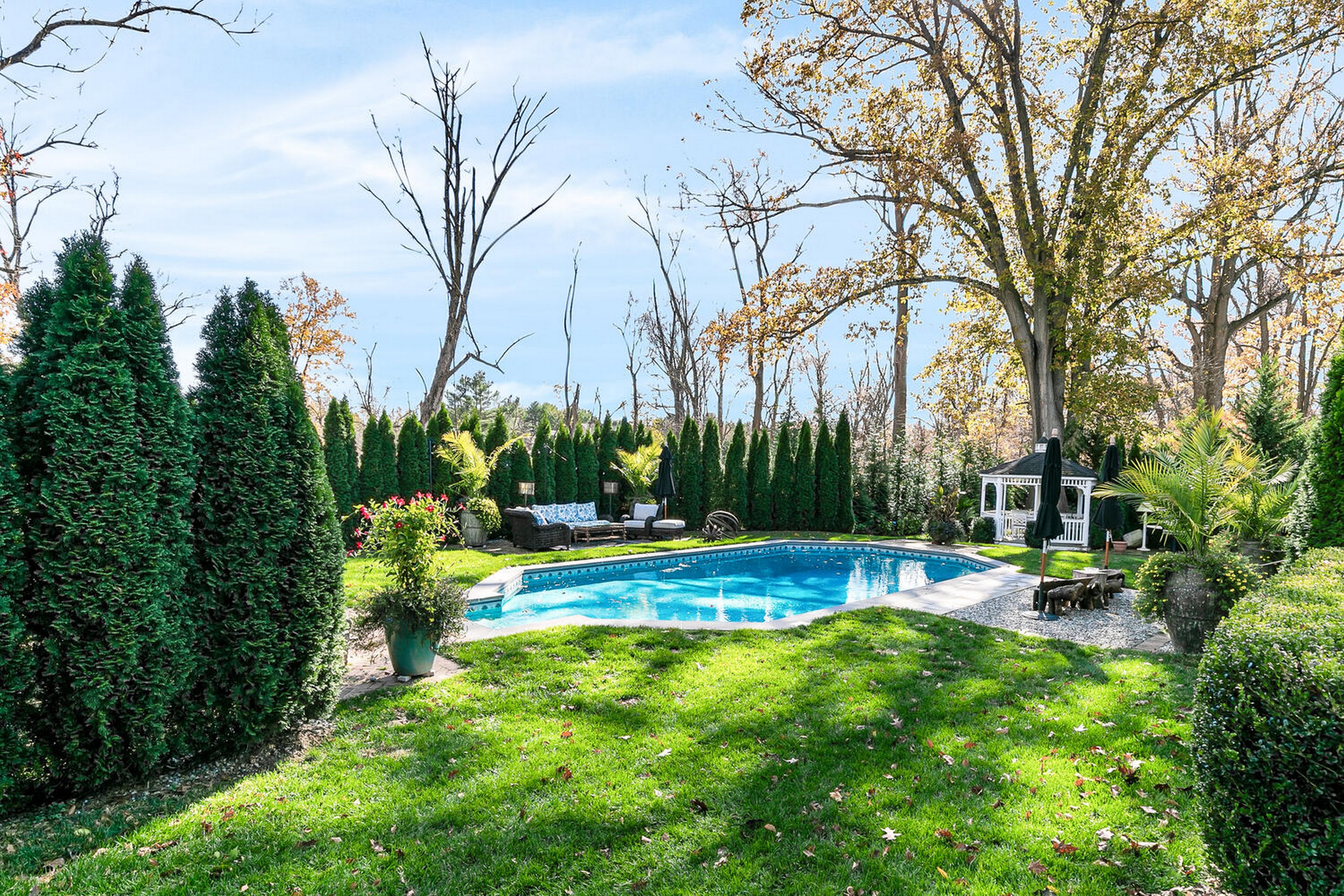  16 Mulberry Lane - 物件實景