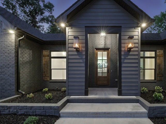 Clarksville, Tennessee, 37043, United States, 4 Bedrooms Bedrooms, ,3 BathroomsBathrooms,Residential,For Sale,1980673