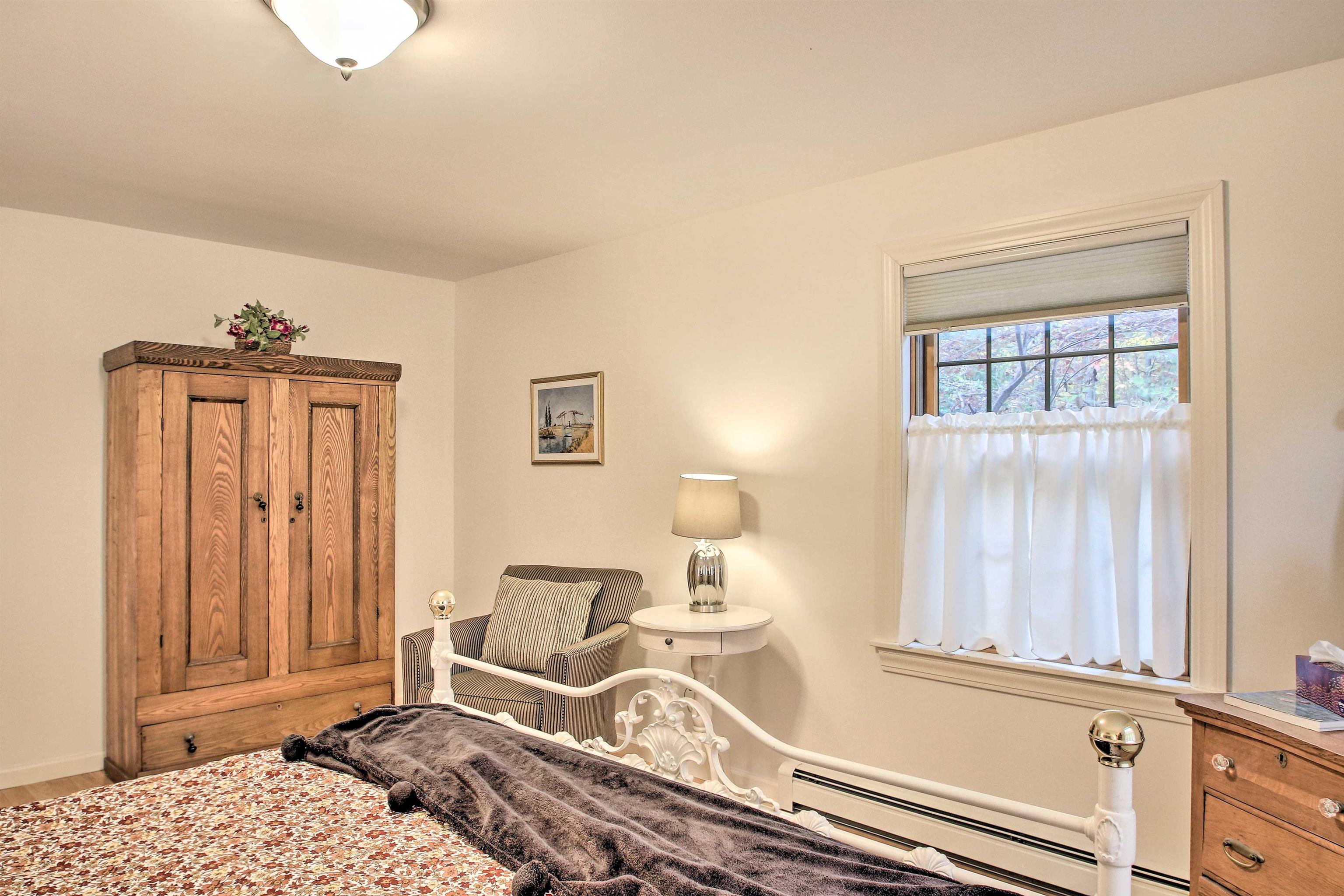 Easton, New Hampshire, 03580, United States, 3 Bedrooms Bedrooms, ,2 BathroomsBathrooms,Residential,For Sale,1846634