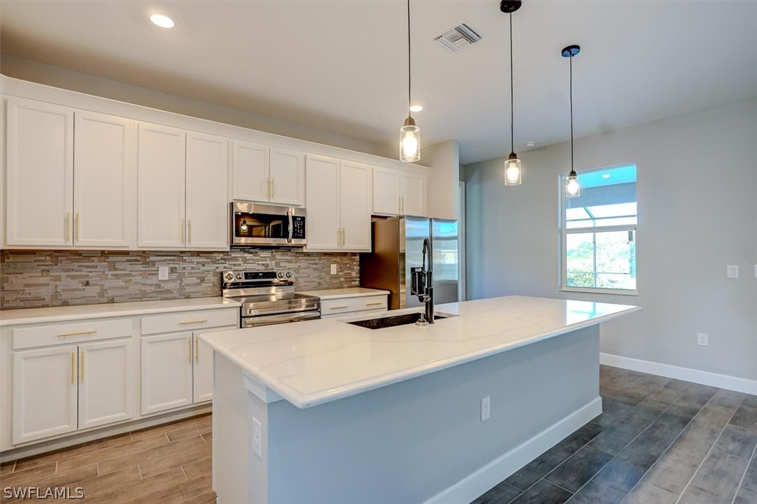 Cape Coral, Florida, 33991, United States, 4 Bedrooms Bedrooms, ,2 BathroomsBathrooms,Residential,For Sale,1928799