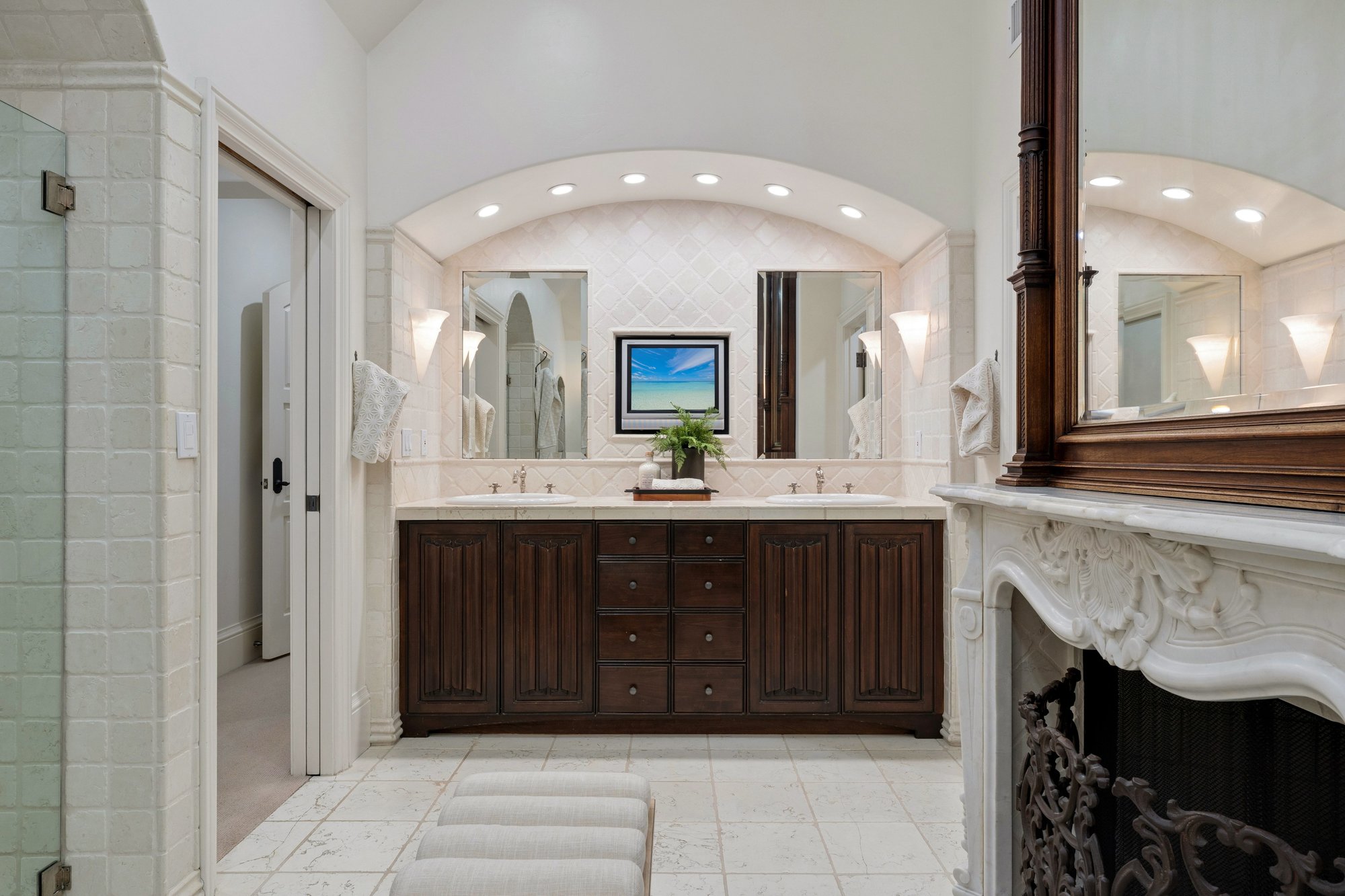  Timeless Elegance in Lower Hillsborough - 物件實景