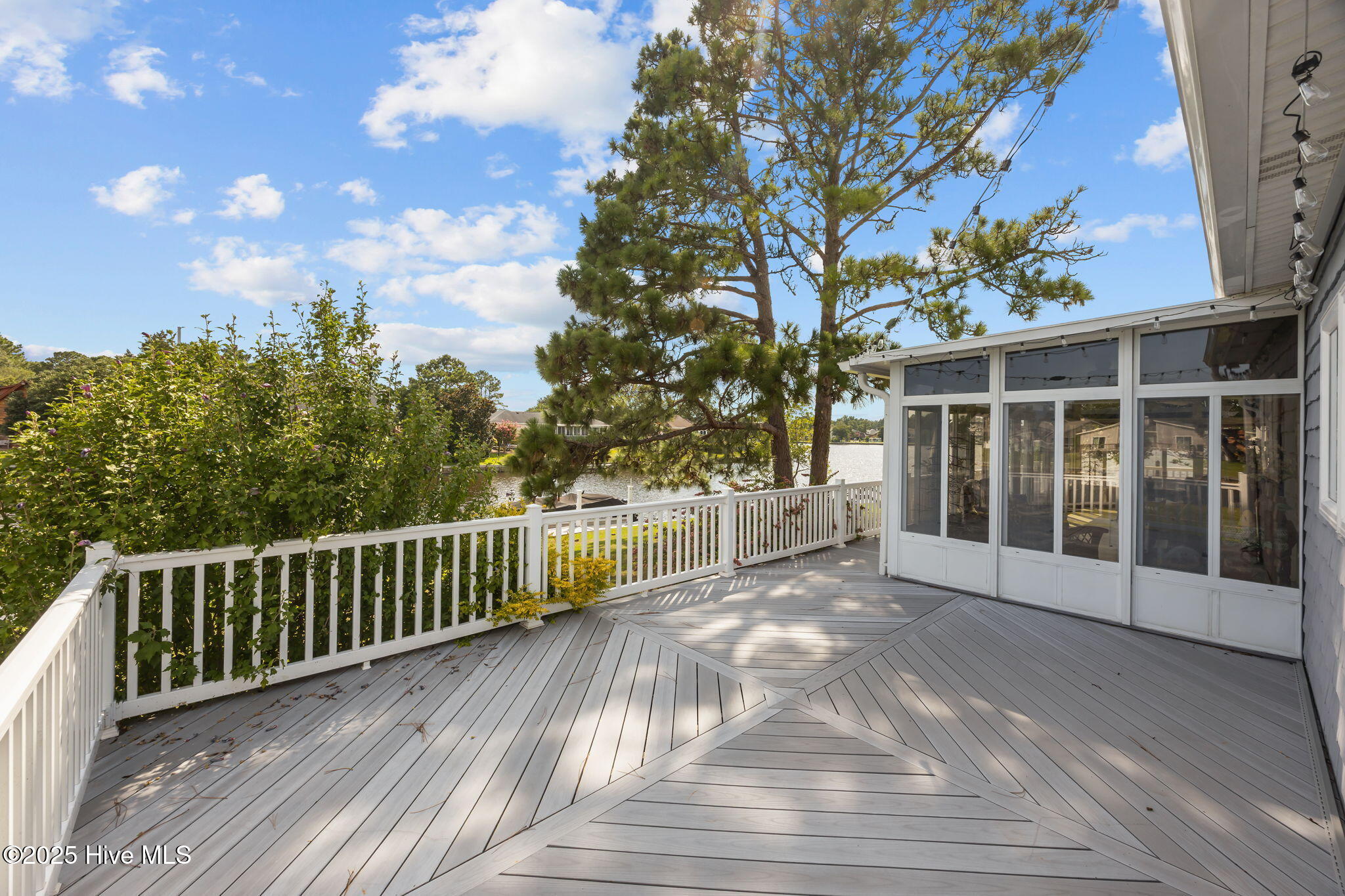 New Bern, North Carolina, 28560, United States, 4 Bedrooms Bedrooms, ,4 BathroomsBathrooms,Residential,For Sale,2009276