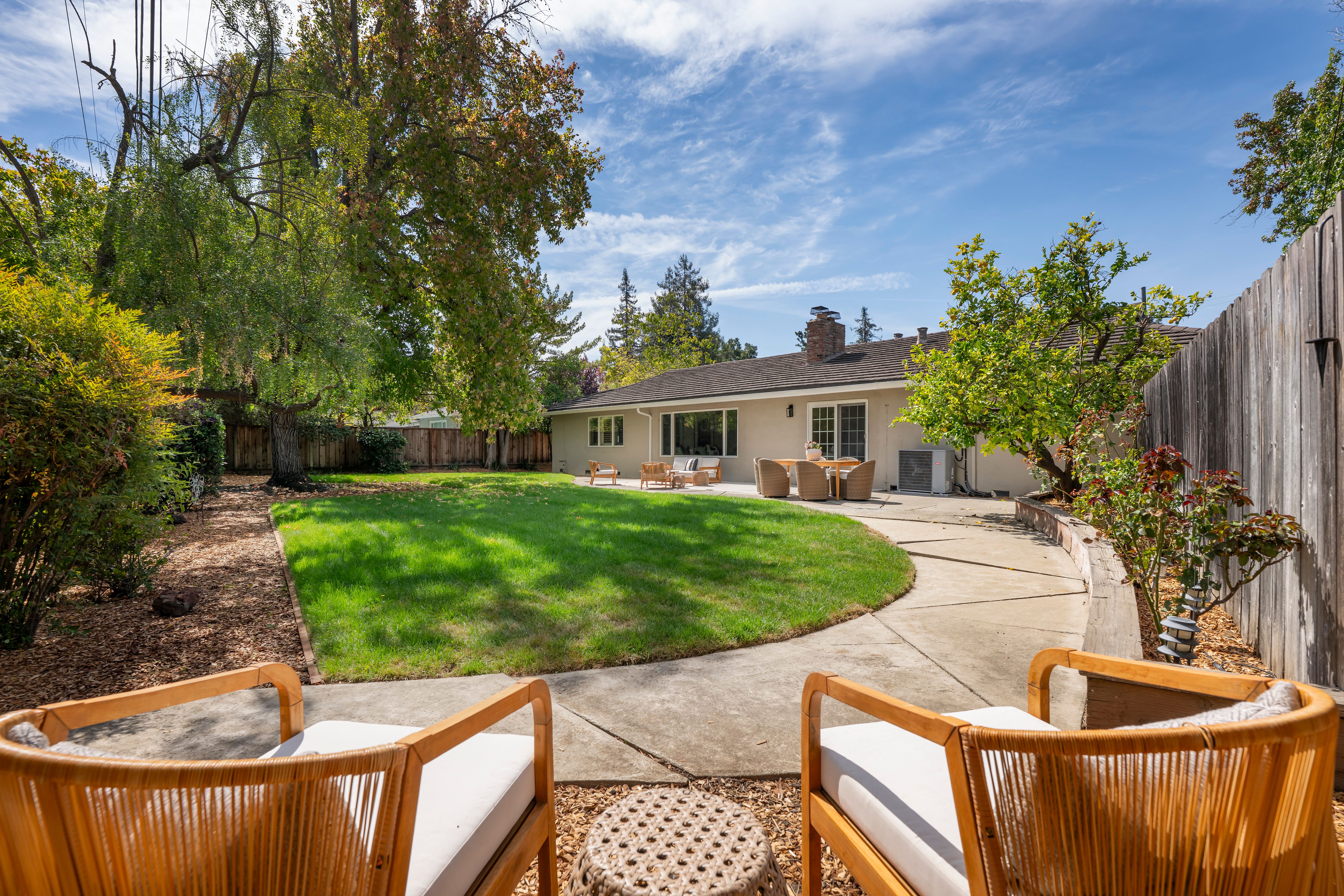  Classic South Los Altos Ranch Home - 物件實景