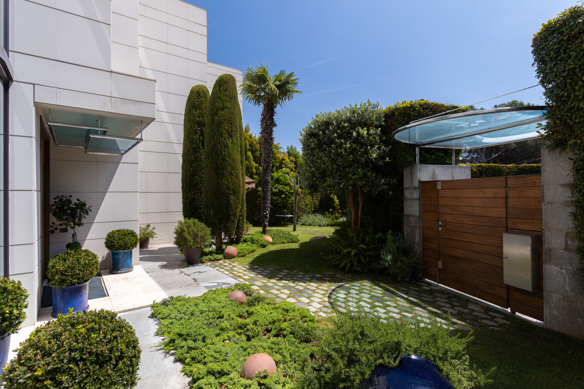  Centrally located avant-garde villa. Privacy and elegance in Alella - Costa BCN - 物件實景