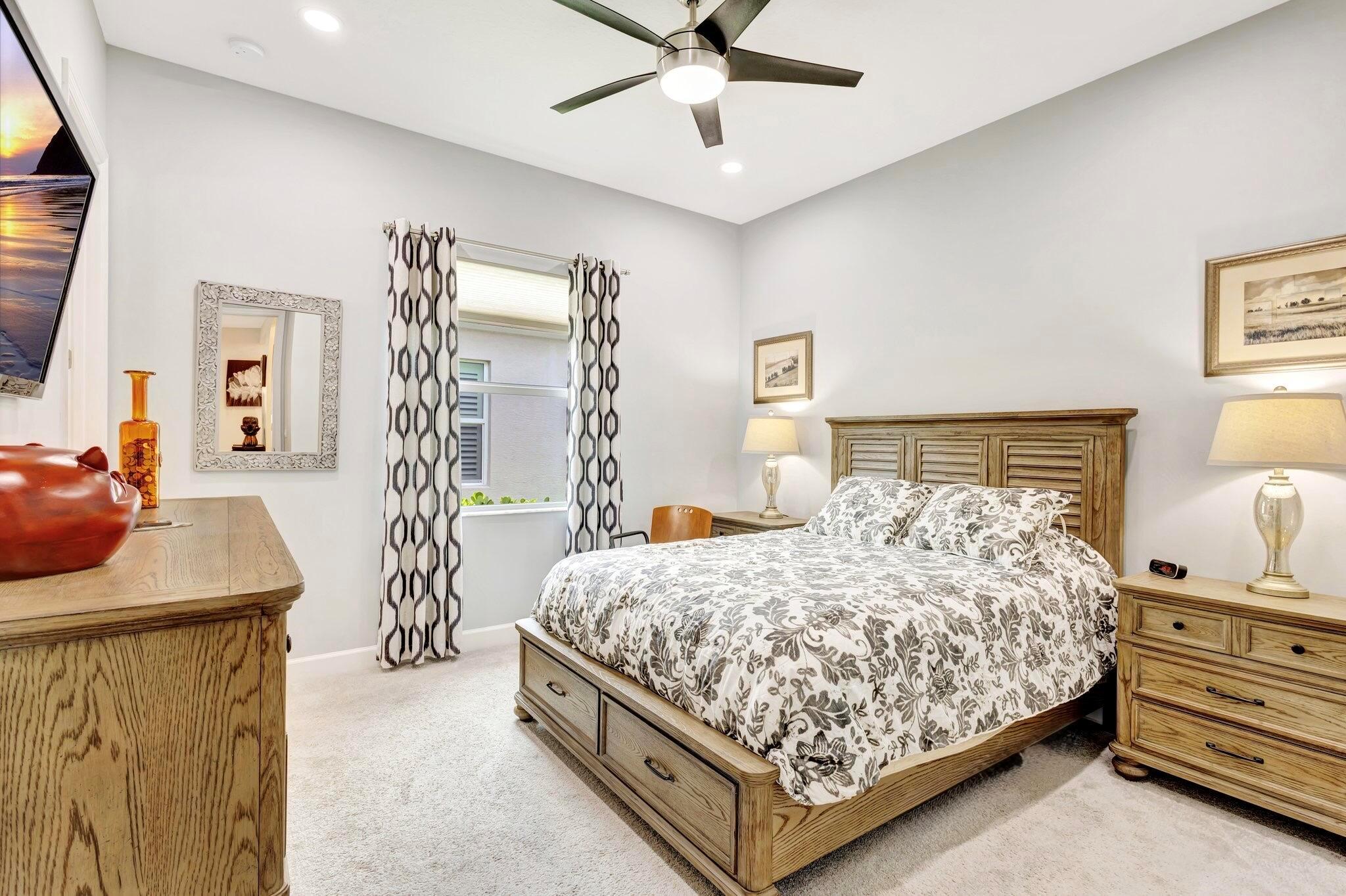 Port St Lucie, Florida, 34987, United States, 3 Bedrooms Bedrooms, ,4 BathroomsBathrooms,Residential,For Sale,1980849