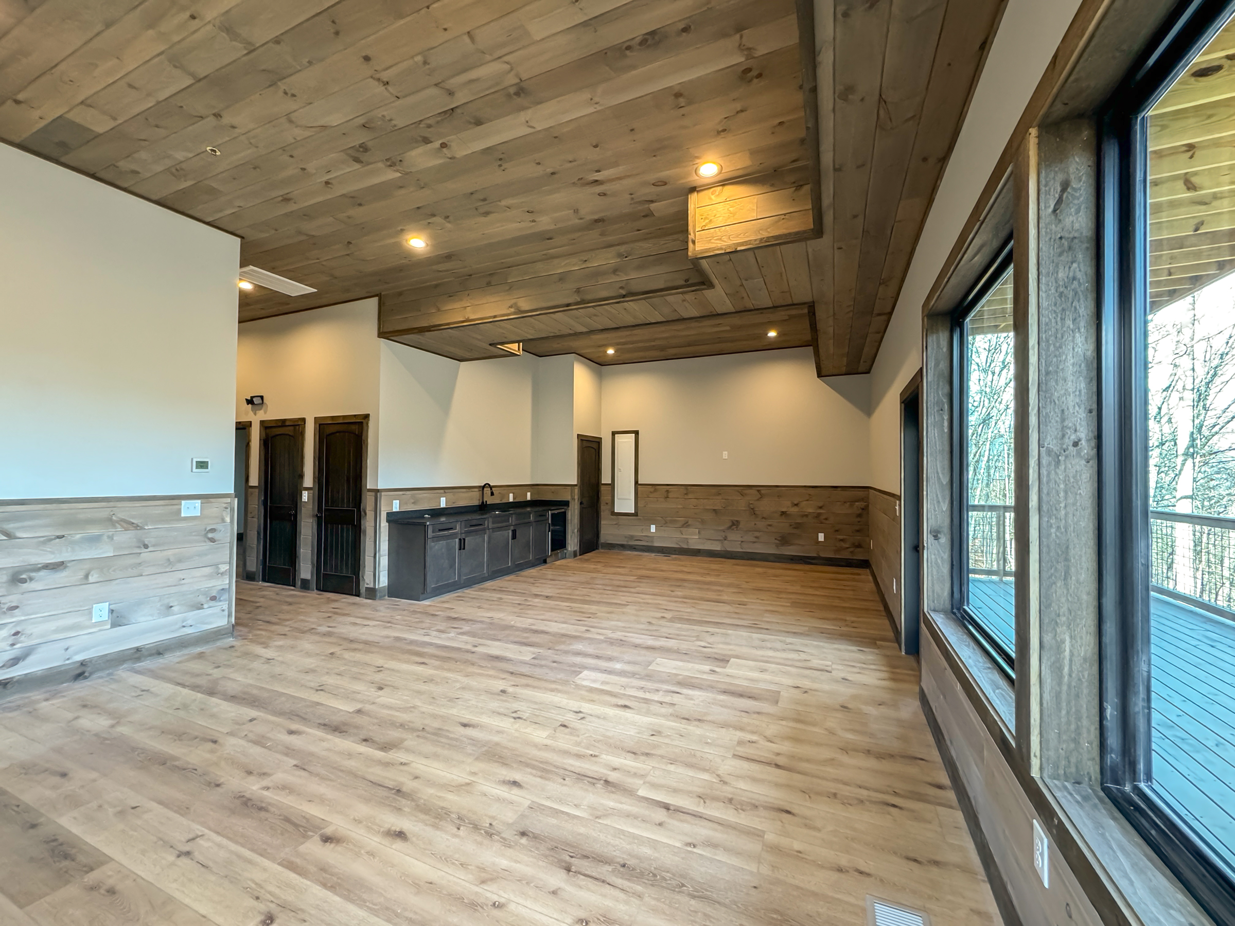 Sevierville, Tennessee, 37862, United States, 5 Bedrooms Bedrooms, ,7 BathroomsBathrooms,Residential,For Sale,2000383