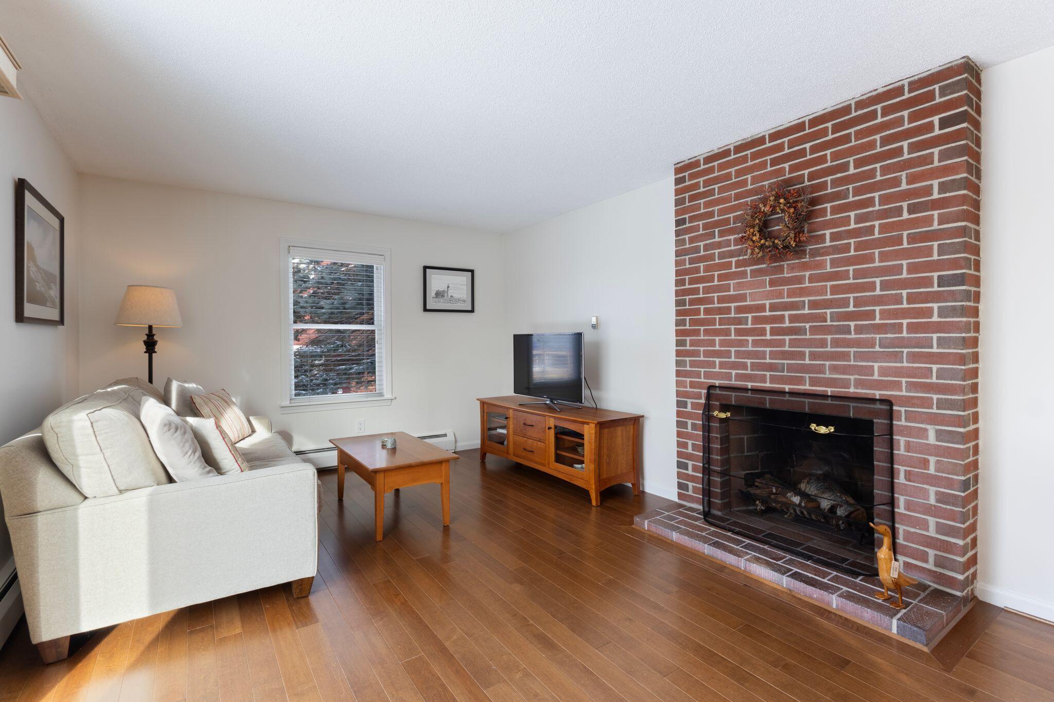 Portland, Maine, 04103, United States, 3 Bedrooms Bedrooms, ,3 BathroomsBathrooms,Residential,For Sale,2002242