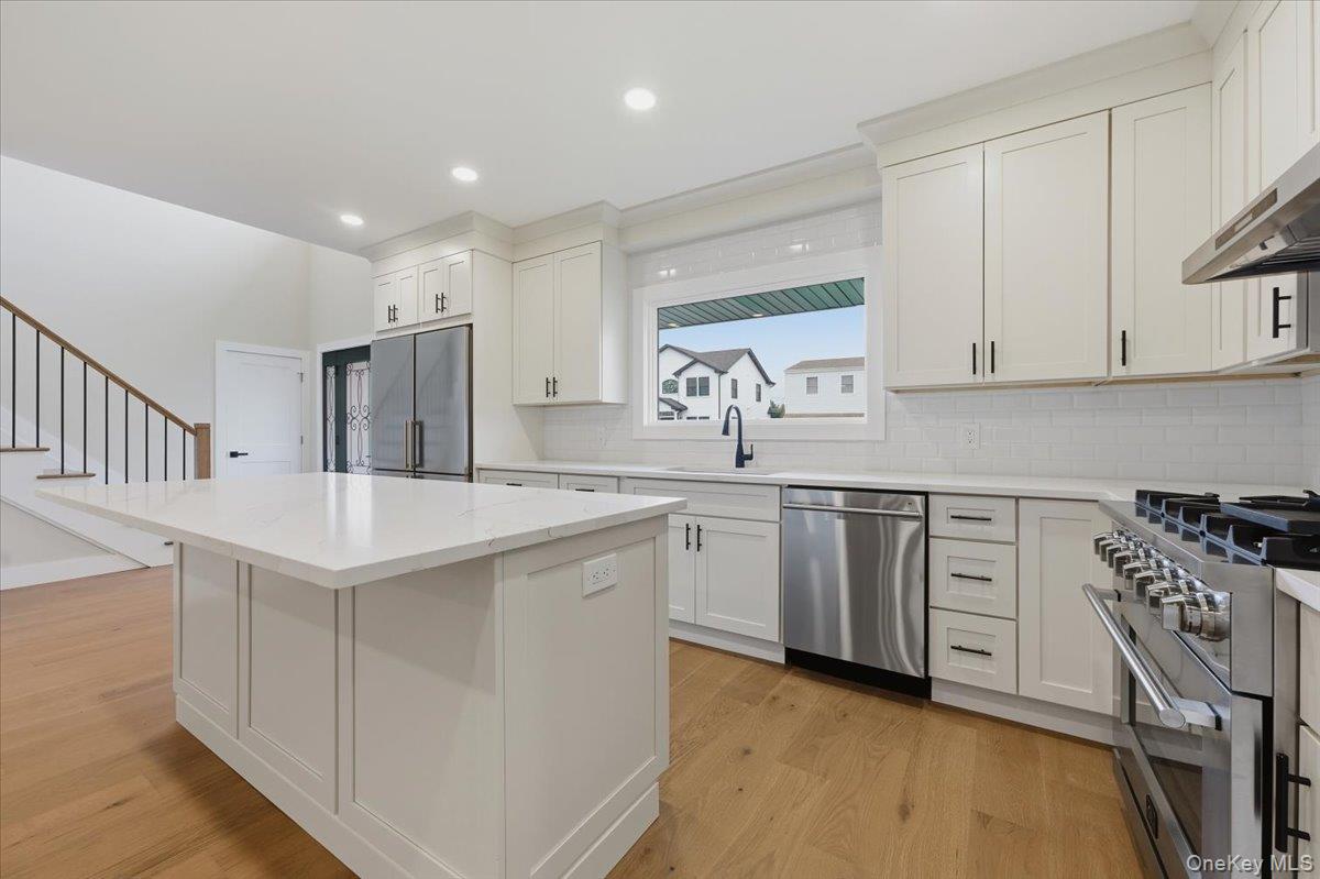 Bethpage, New York, 11714, United States, 5 Bedrooms Bedrooms, ,4 BathroomsBathrooms,Residential,For Sale,1986527