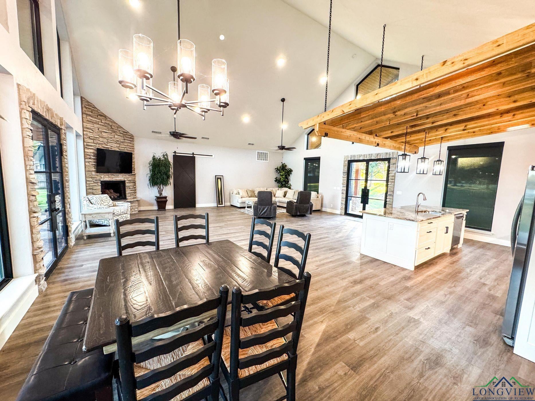 Pittsburg, Texas, 75686, United States, 3 Bedrooms Bedrooms, ,2 BathroomsBathrooms,Residential,For Sale,1979054