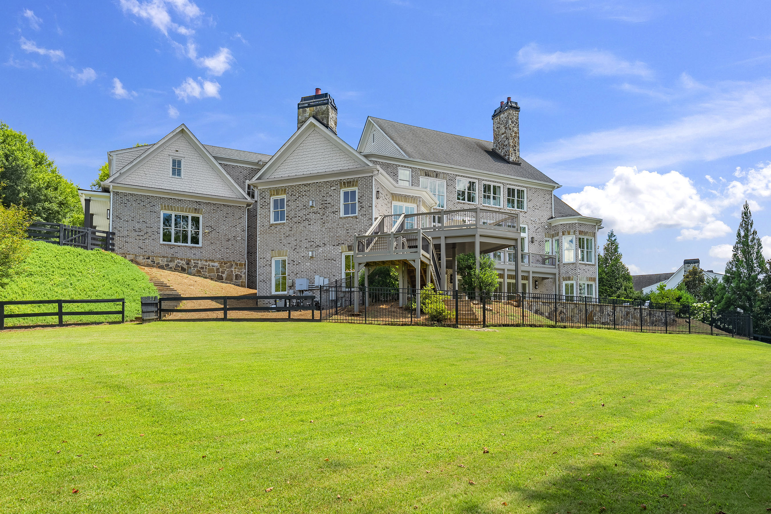  Timeless Architectural Beauty in The Hayfield - 物件實景