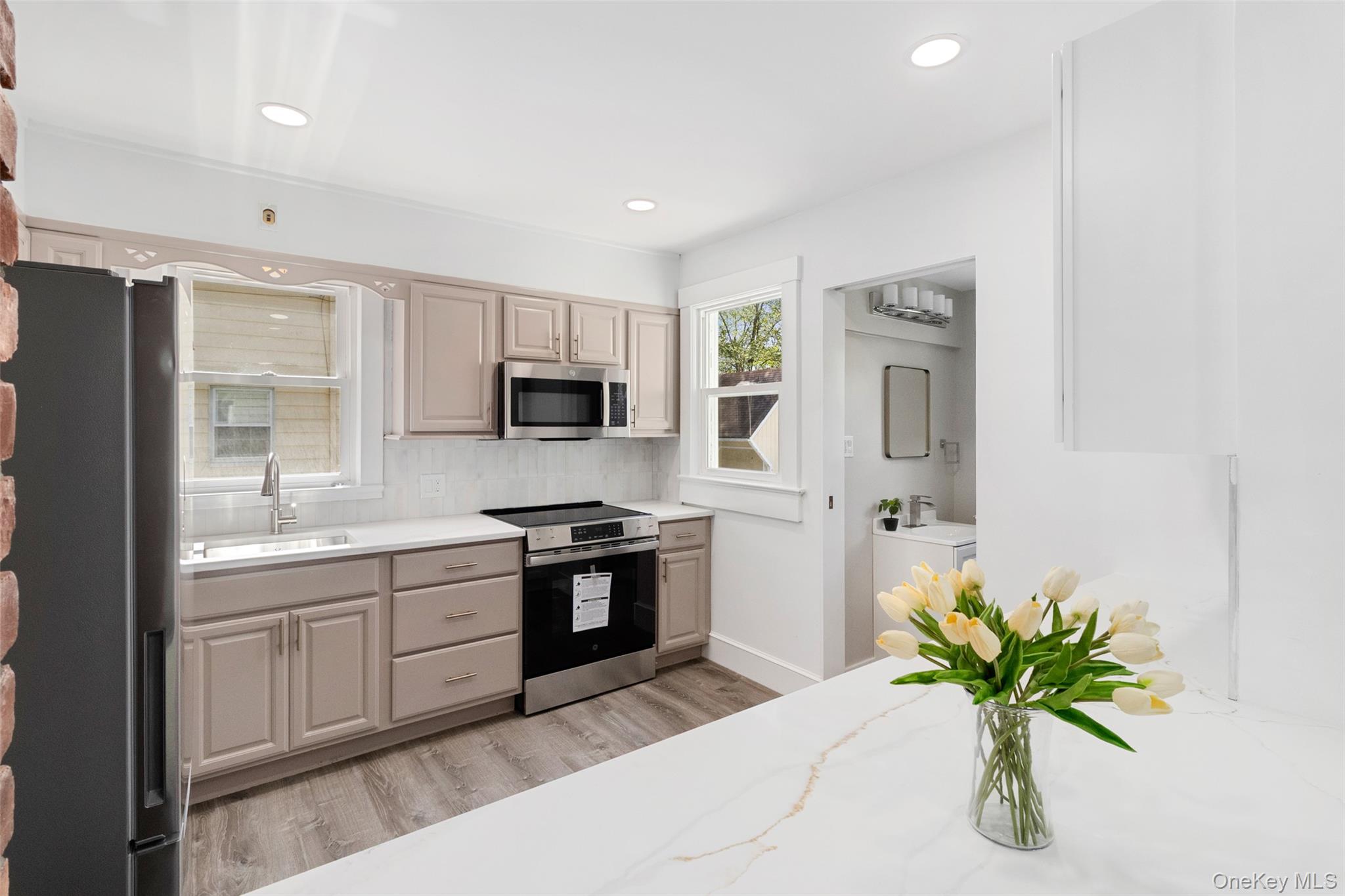 Mount Kisco, New York, 10549, United States, 3 Bedrooms Bedrooms, ,2 BathroomsBathrooms,Residential,For Sale,1948417