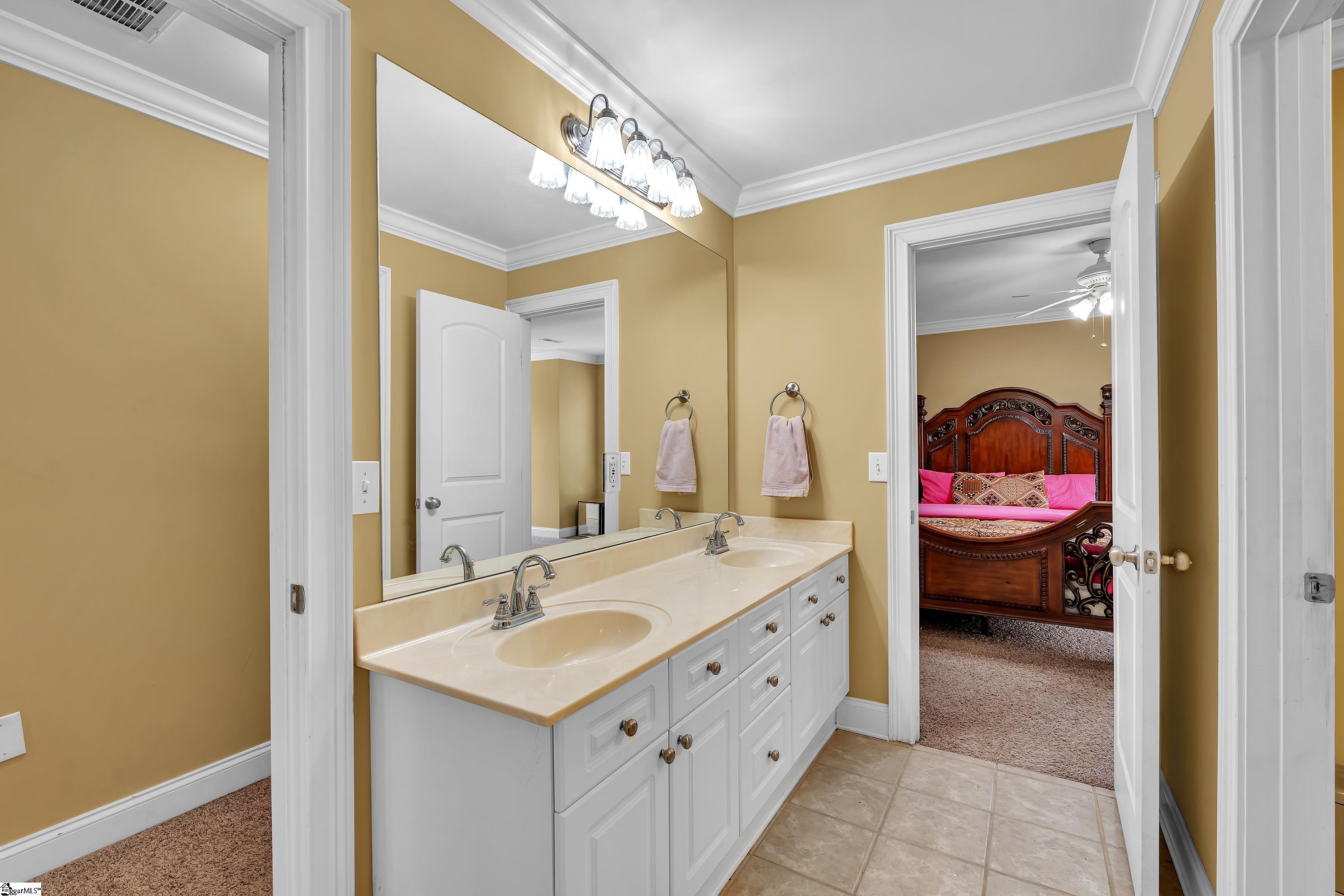 Greenville, South Carolina, 29615, United States, 4 Bedrooms Bedrooms, ,3 BathroomsBathrooms,Residential,For Sale,1918142