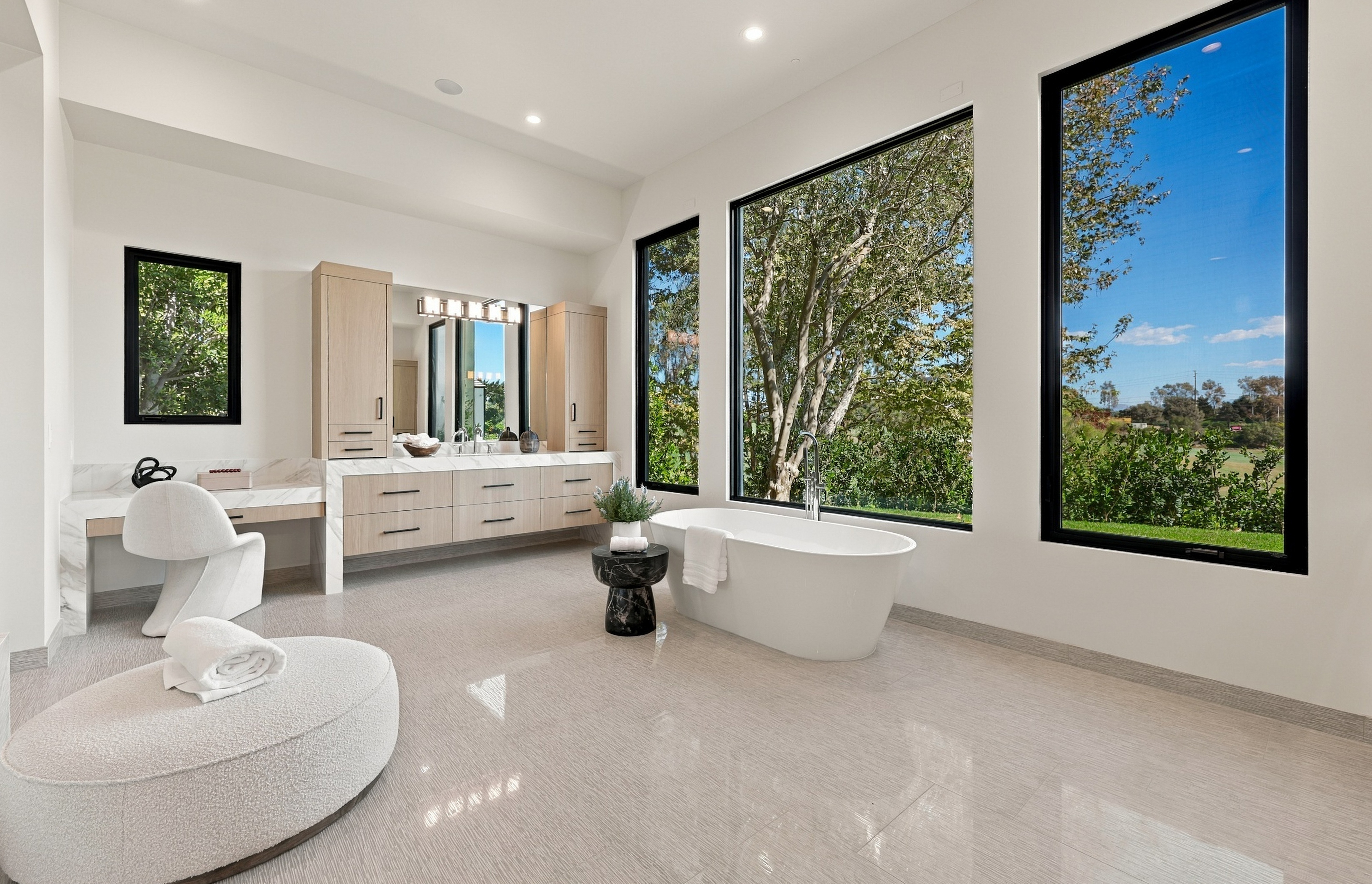  76 Hillcrest Lane, Newport Beach, CA 92660 - 物件實景