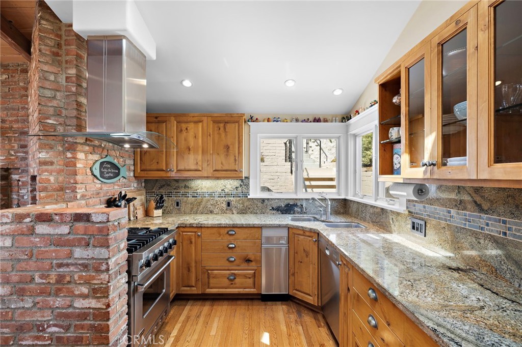 Laguna Beach, California, 92651, United States, 3 Bedrooms Bedrooms, ,3 BathroomsBathrooms,Residential,For Sale,1939683