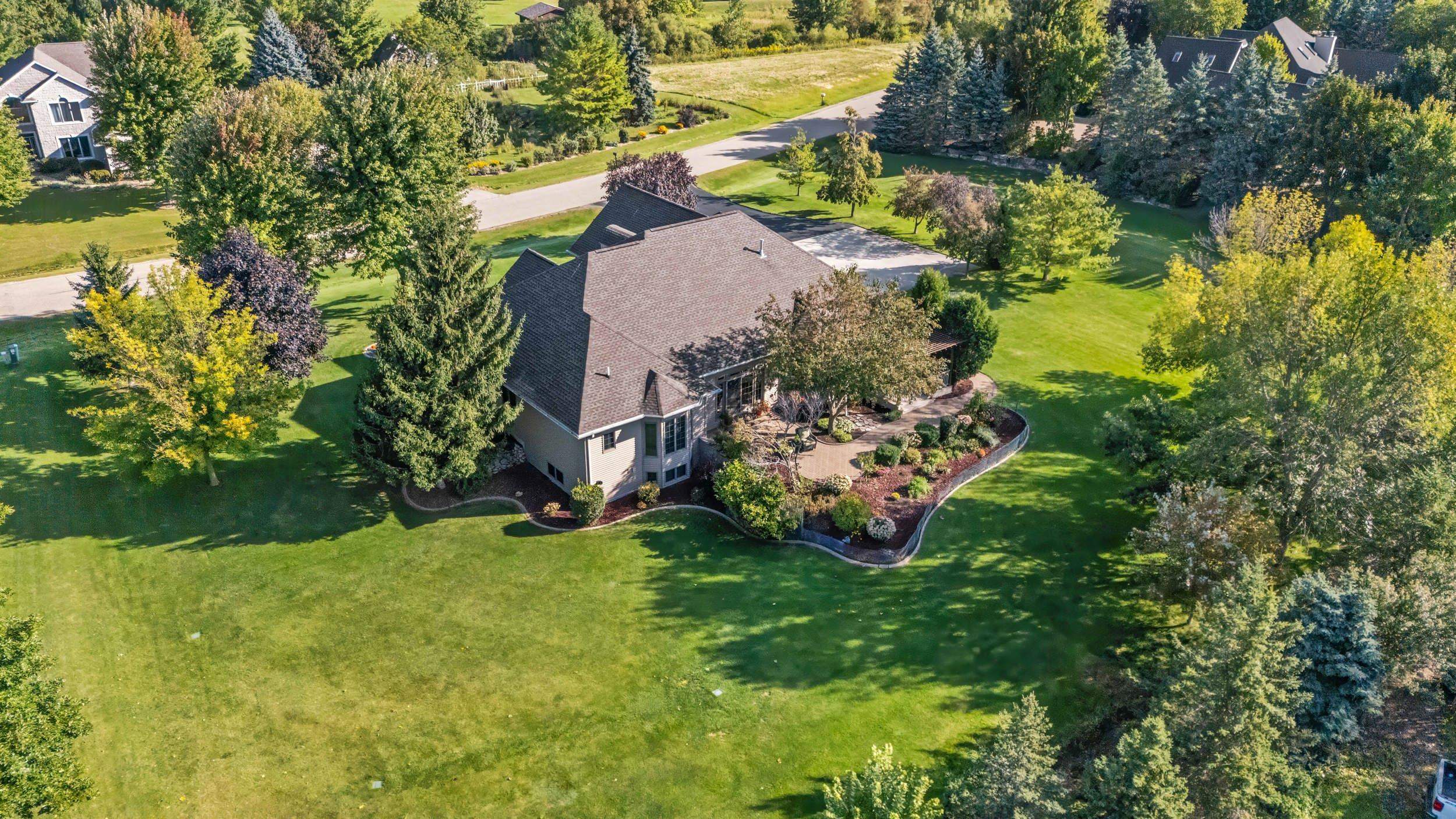 Neenah, Wisconsin, 54956, United States, 3 Bedrooms Bedrooms, ,4 BathroomsBathrooms,Residential,For Sale,1938221