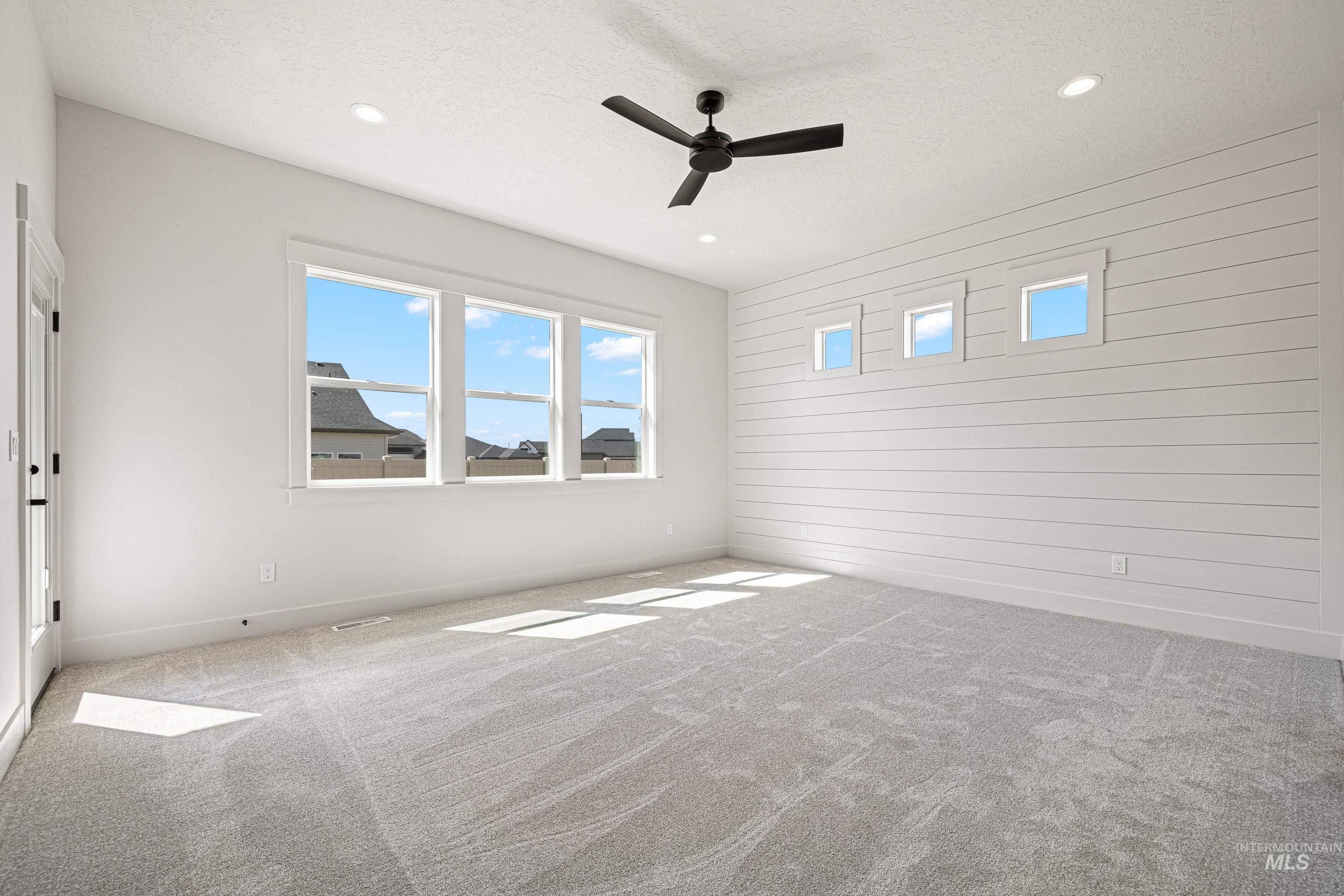 Boise, Idaho, 83716, United States, 3 Bedrooms Bedrooms, ,Residential,For Sale,1919995