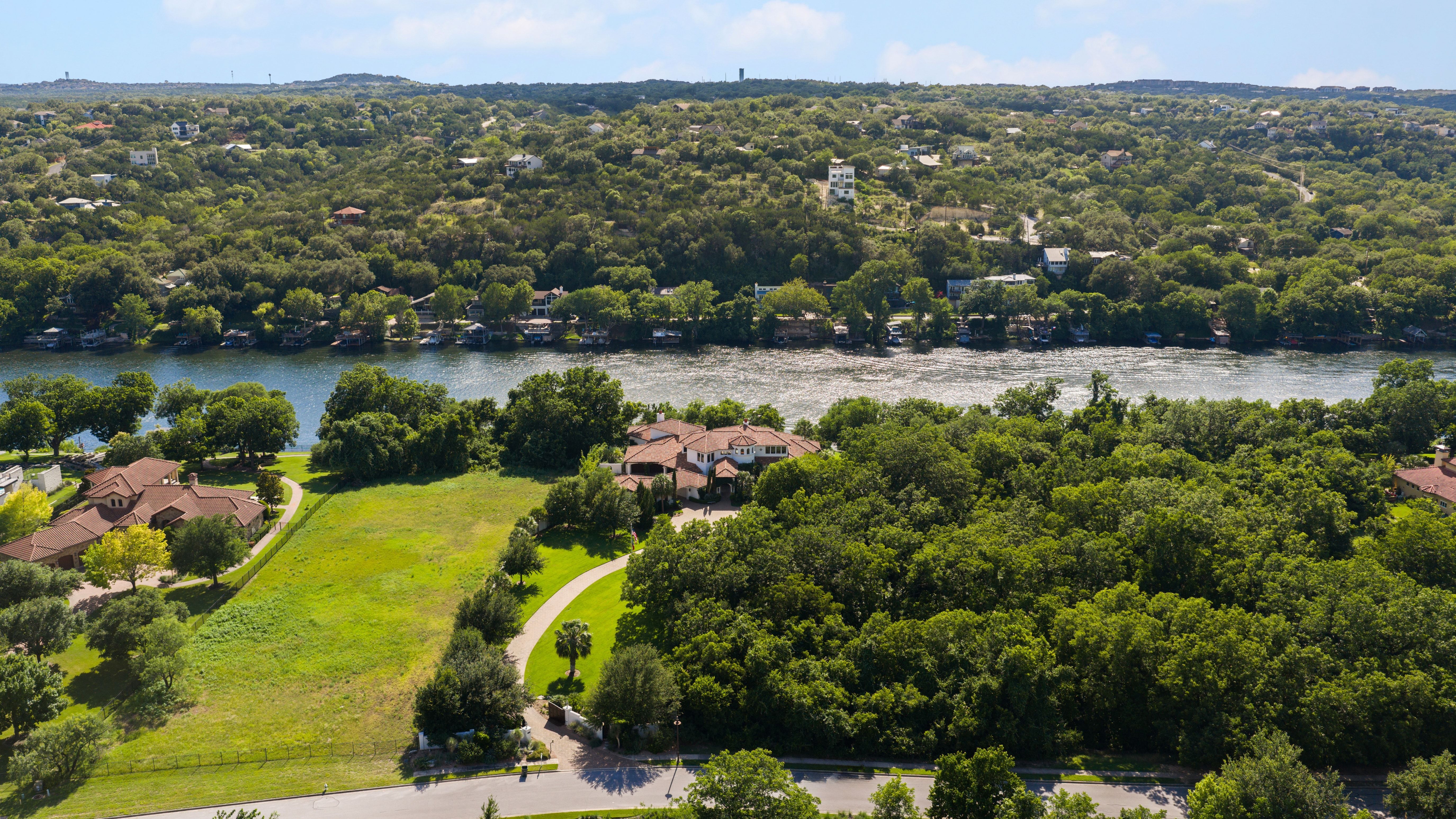  Butterfly Beach on Lake Austin - 物件實景