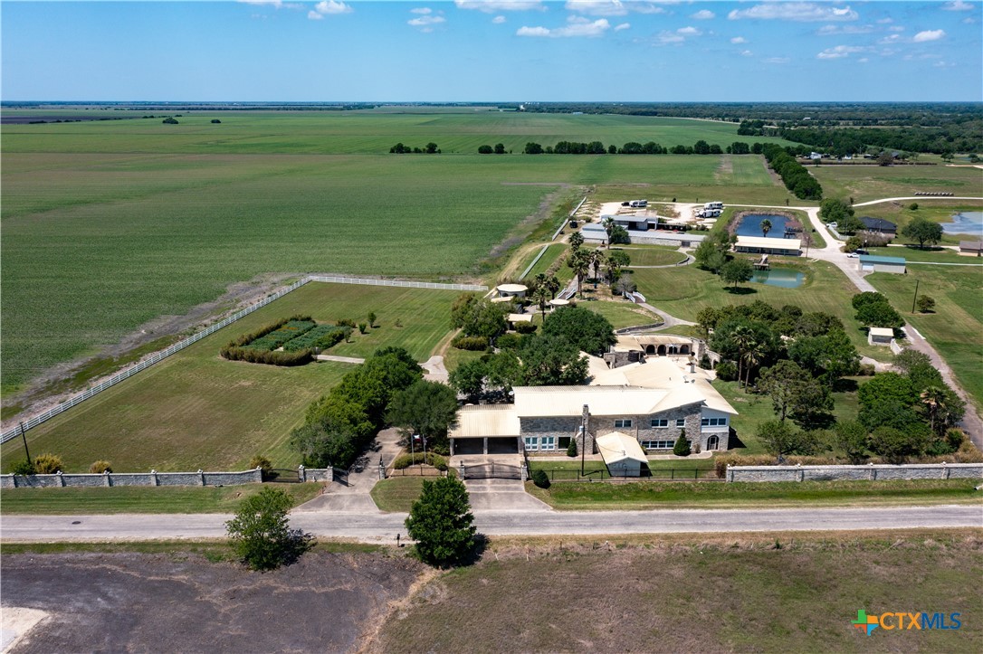 Edna, Texas, 77957, United States, 5 Bedrooms Bedrooms, ,5 BathroomsBathrooms,Residential,For Sale,1770365