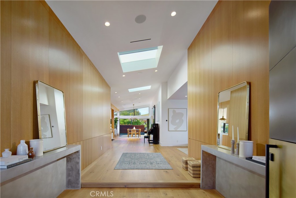 Corona del Mar, California, 92625, United States, 4 Bedrooms Bedrooms, ,5 BathroomsBathrooms,Residential,For Sale,1819361
