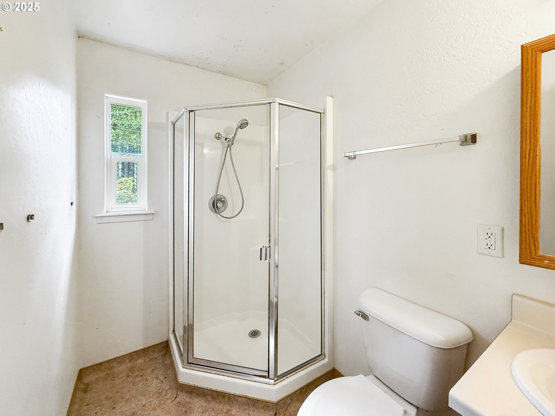 Brookings, Oregon, 97415, United States, ,Residential,For Sale,1983700