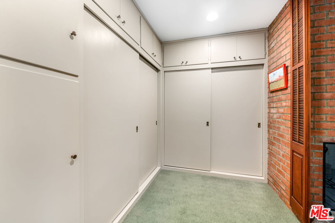 Los Angeles, California, 90049, United States, 4 Bedrooms Bedrooms, ,3 BathroomsBathrooms,Residential,For Sale,1805852