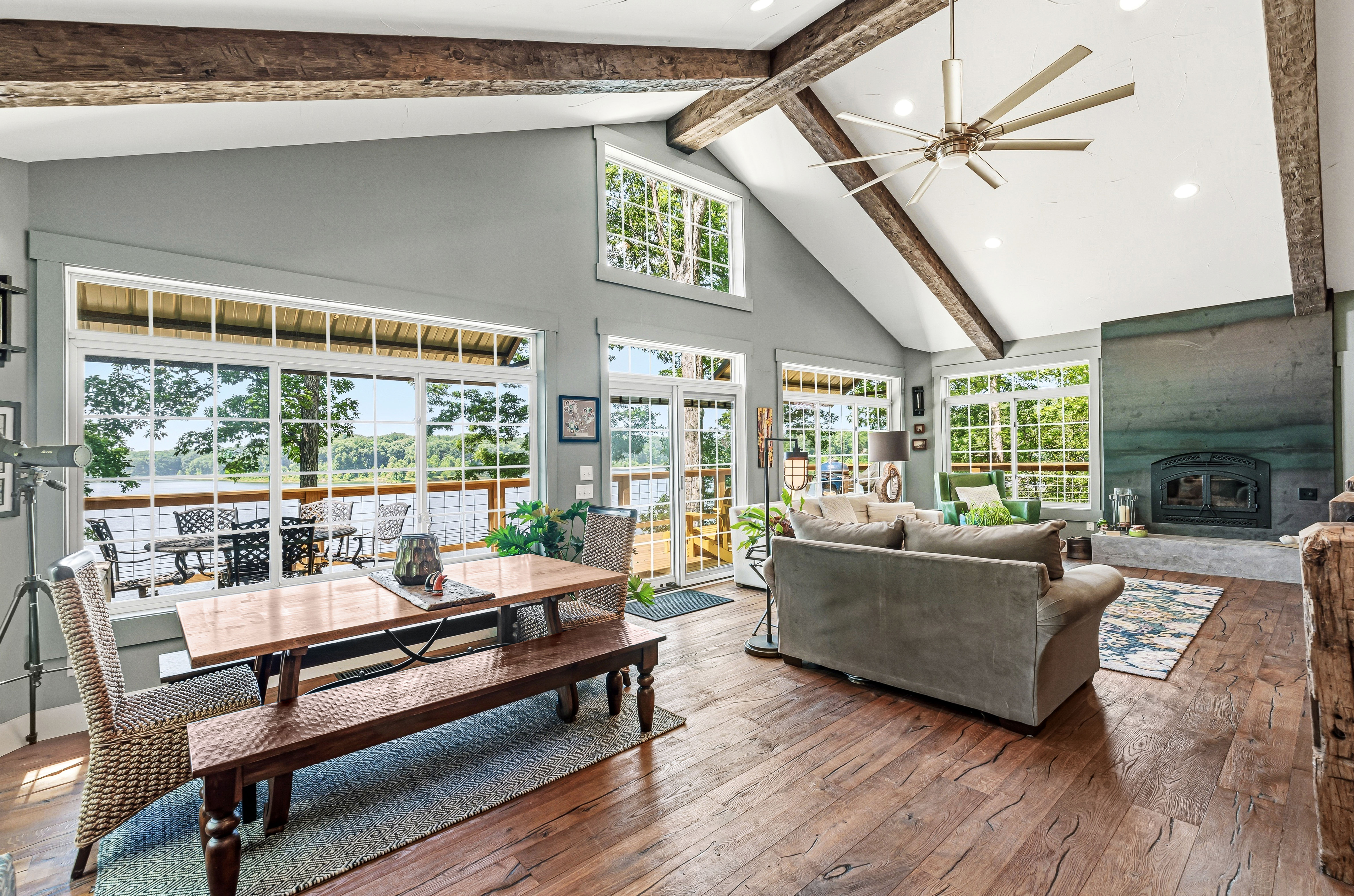  Extraordinary Custom Retreat Located on a Private Peninsula off Racoon Lake - 物件實景