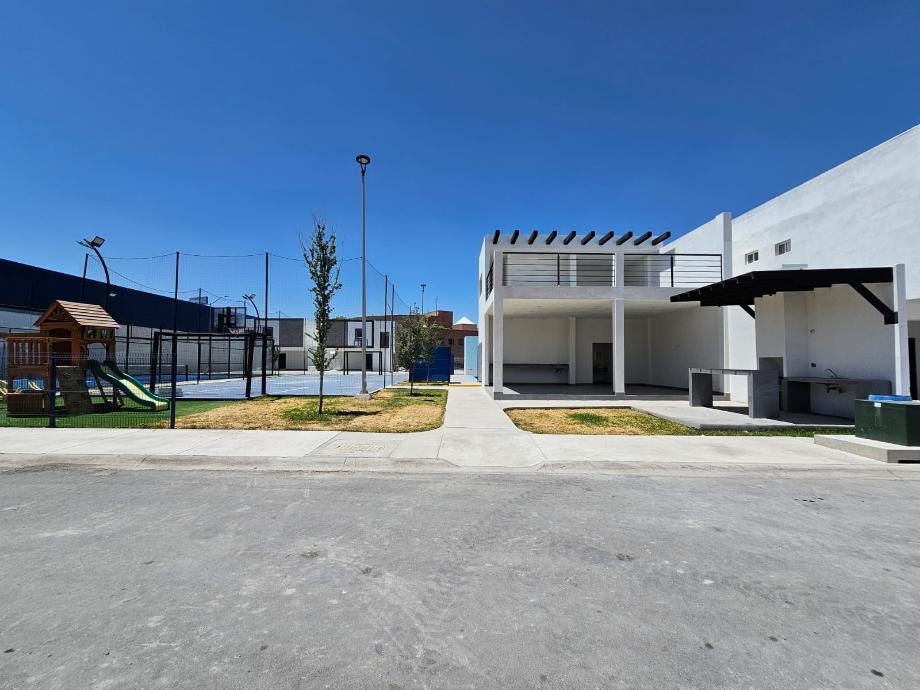 PASEO DEL CICLON, Torreón, Coahuila de Zaragoza, 27258, Mexico, 3 Bedrooms Bedrooms, ,3 BathroomsBathrooms,Residential,For Sale,PASEO DEL CICLON,1235284