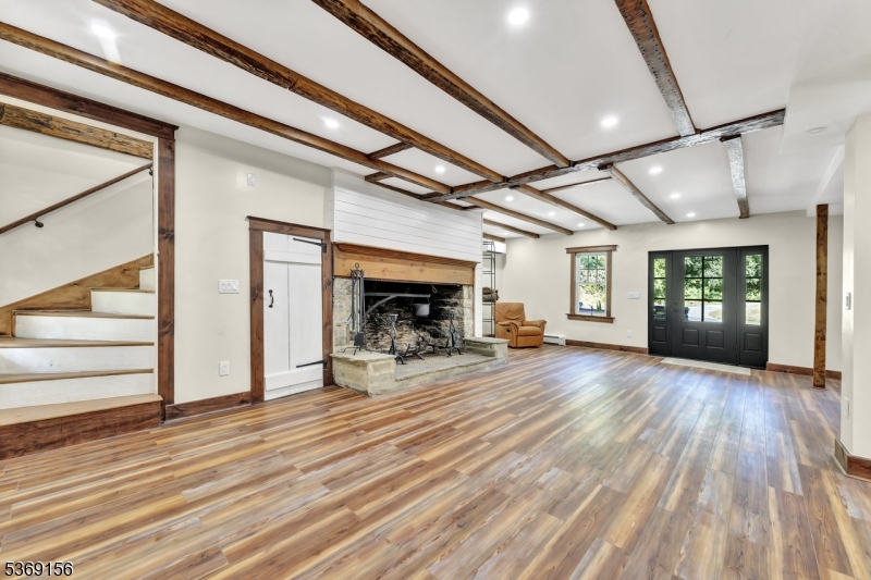 Blairstown Twp., New Jersey, 07825, United States, 4 Bedrooms Bedrooms, ,4 BathroomsBathrooms,Residential,For Sale,1901840