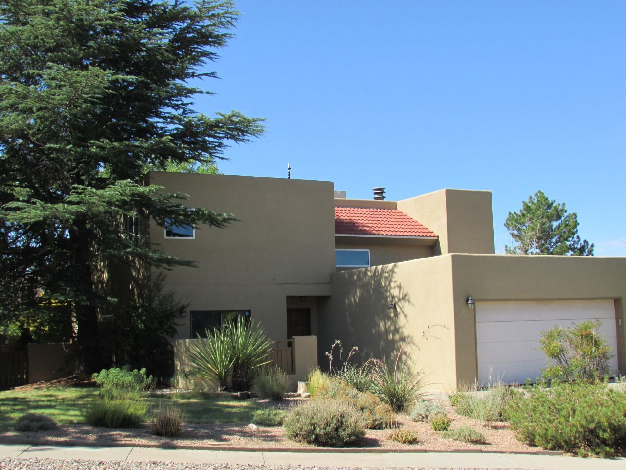 Albuquerque, New Mexico, 87111, United States, 4 Bedrooms Bedrooms, ,3 BathroomsBathrooms,Residential,For Sale,1919605