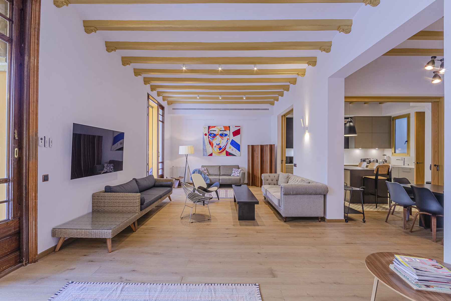  Renovated luxury house with terrace for sale in Eixample, Barcelona - 物件實景