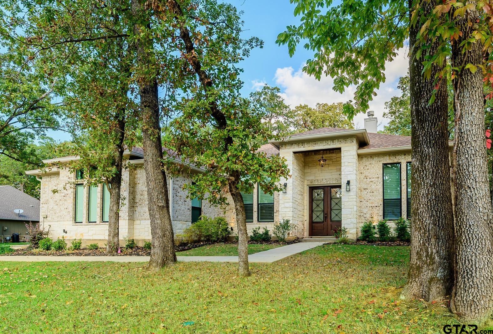 Mabank, Texas, 75156, United States, 3 Bedrooms Bedrooms, ,3 BathroomsBathrooms,Residential,For Sale,1827739