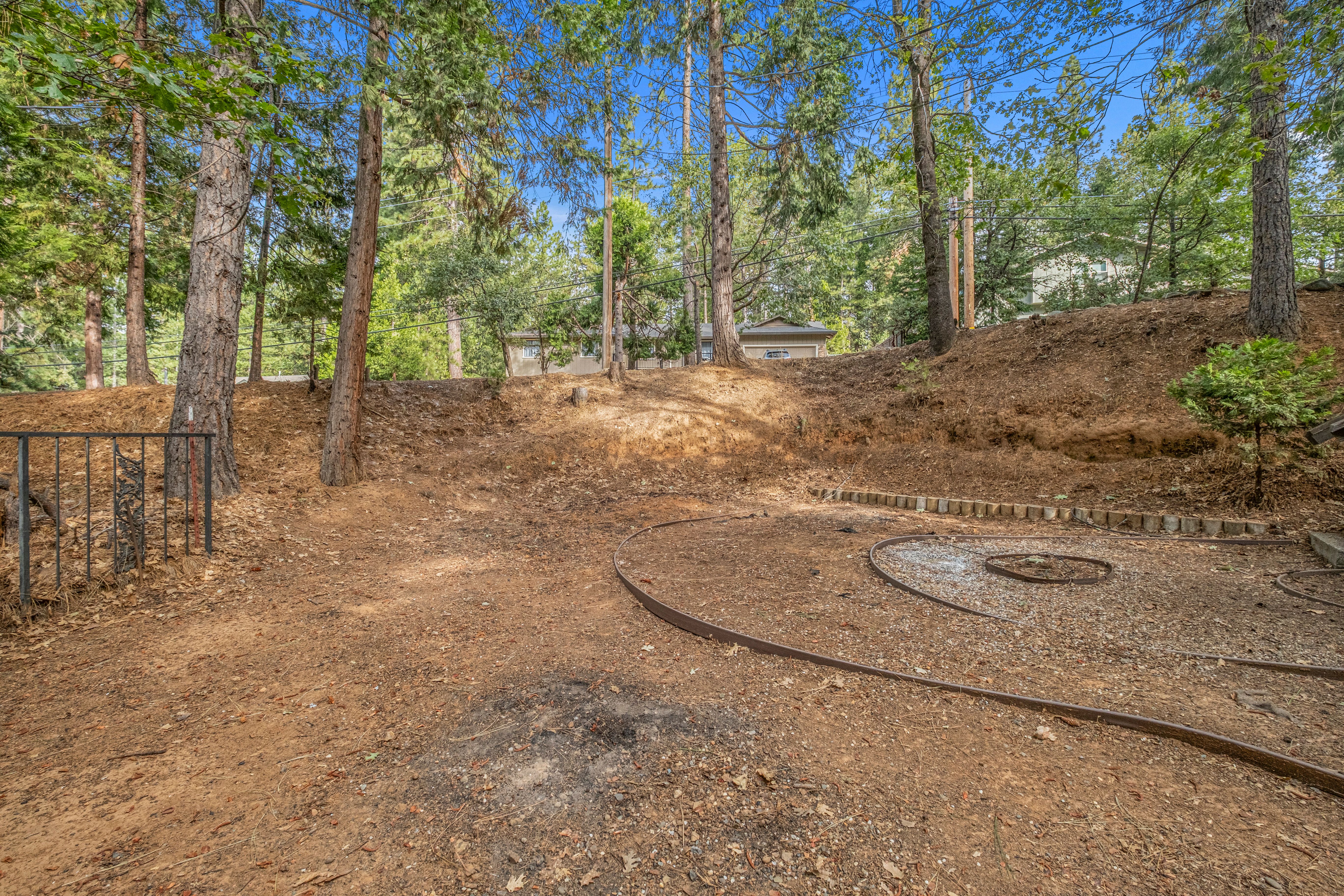  5648 Sierra Springs Drive, Pollock Pines, CA 95726 - 物件實景