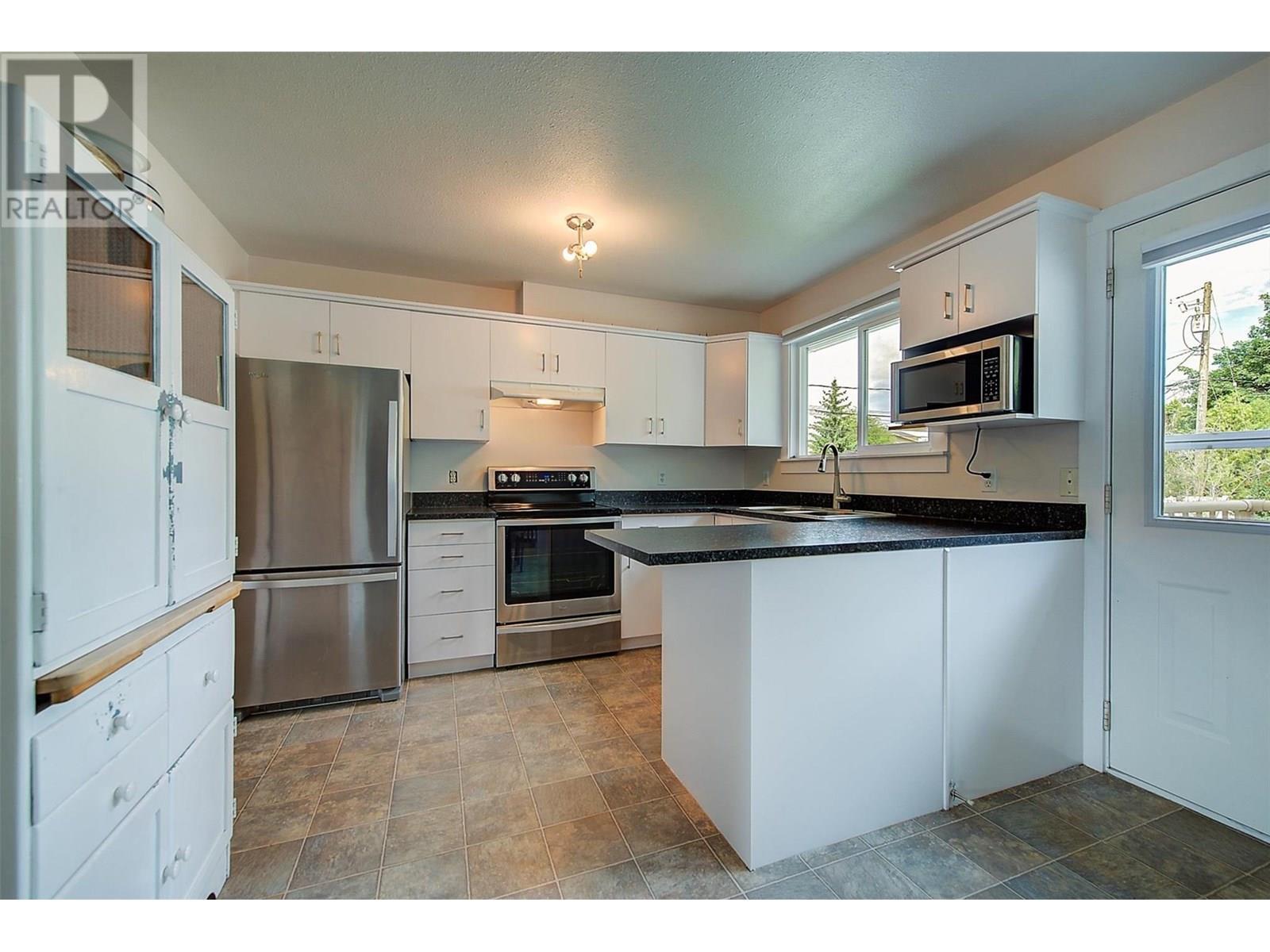WEST KELOWNA, British Columbia, V1Z 3K5, CA, 2 Bedrooms Bedrooms, ,1 BathroomBathrooms,Residential,For Sale,1913142