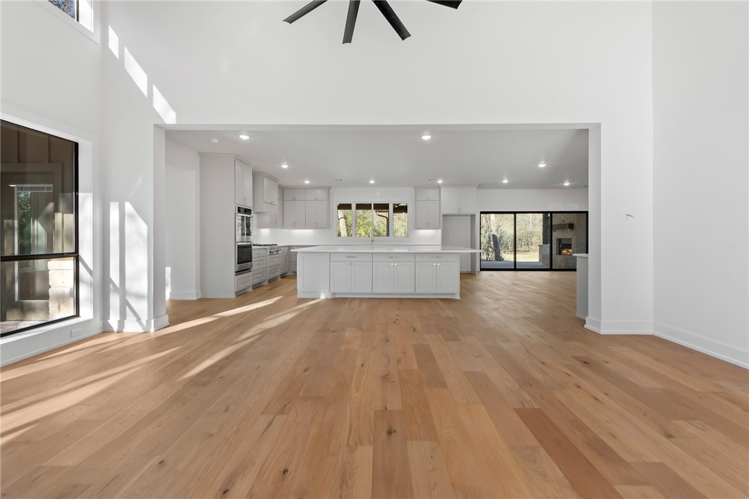 College Station, Texas, 77845, United States, 4 Bedrooms Bedrooms, ,5 BathroomsBathrooms,Residential,For Sale,1697908