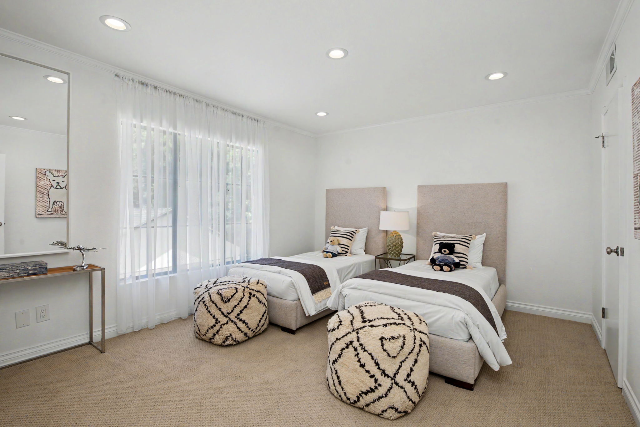  2411 Benedict Canyon Dr - 物件實景