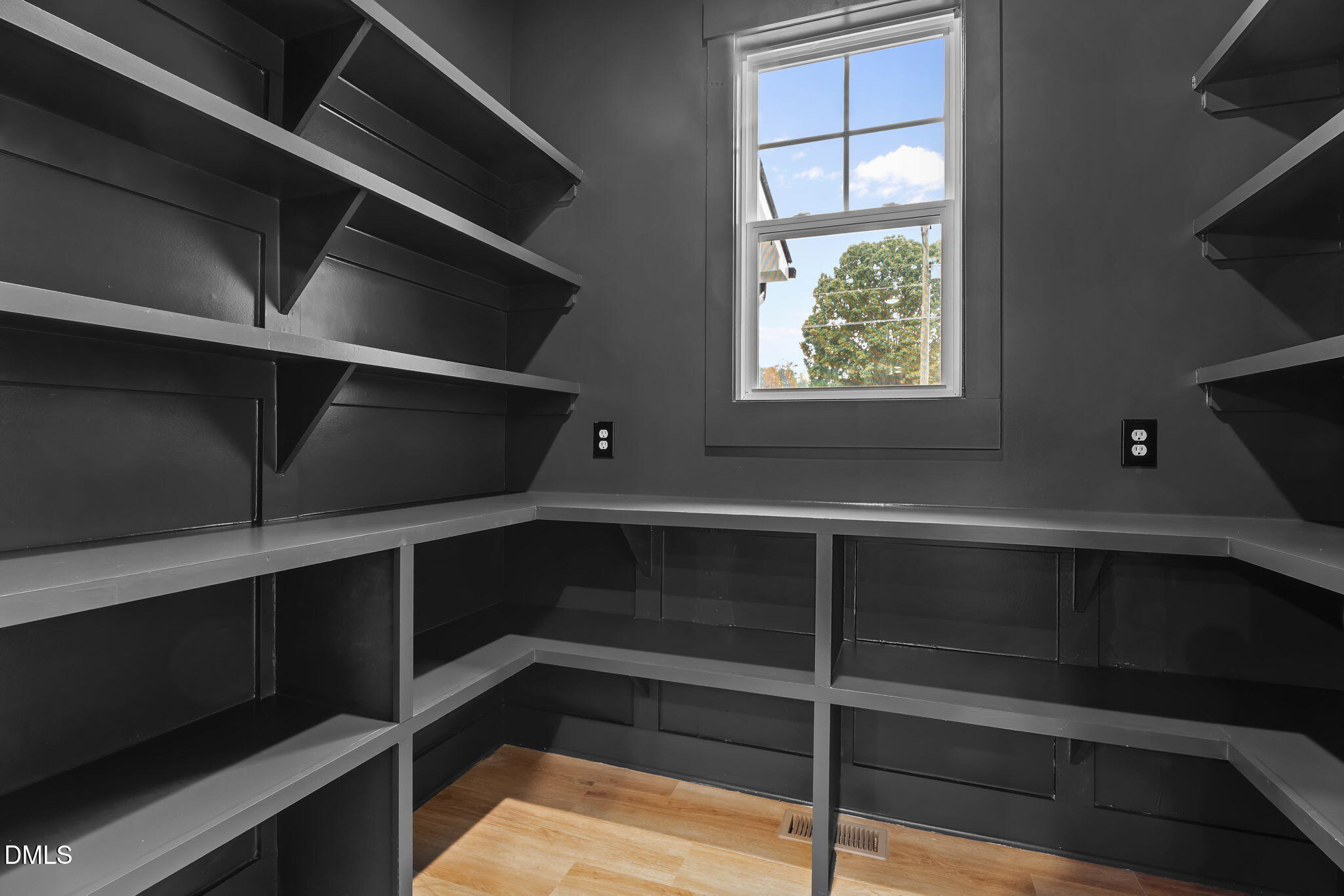 Louisburg, North Carolina, 27549, United States, 4 Bedrooms Bedrooms, ,3 BathroomsBathrooms,Residential,For Sale,1966640