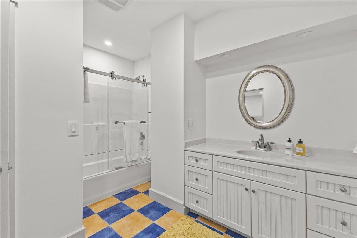 Stowe, Vermont, 05672, United States, 4 Bedrooms Bedrooms, ,3 BathroomsBathrooms,Residential,For Sale,1890997