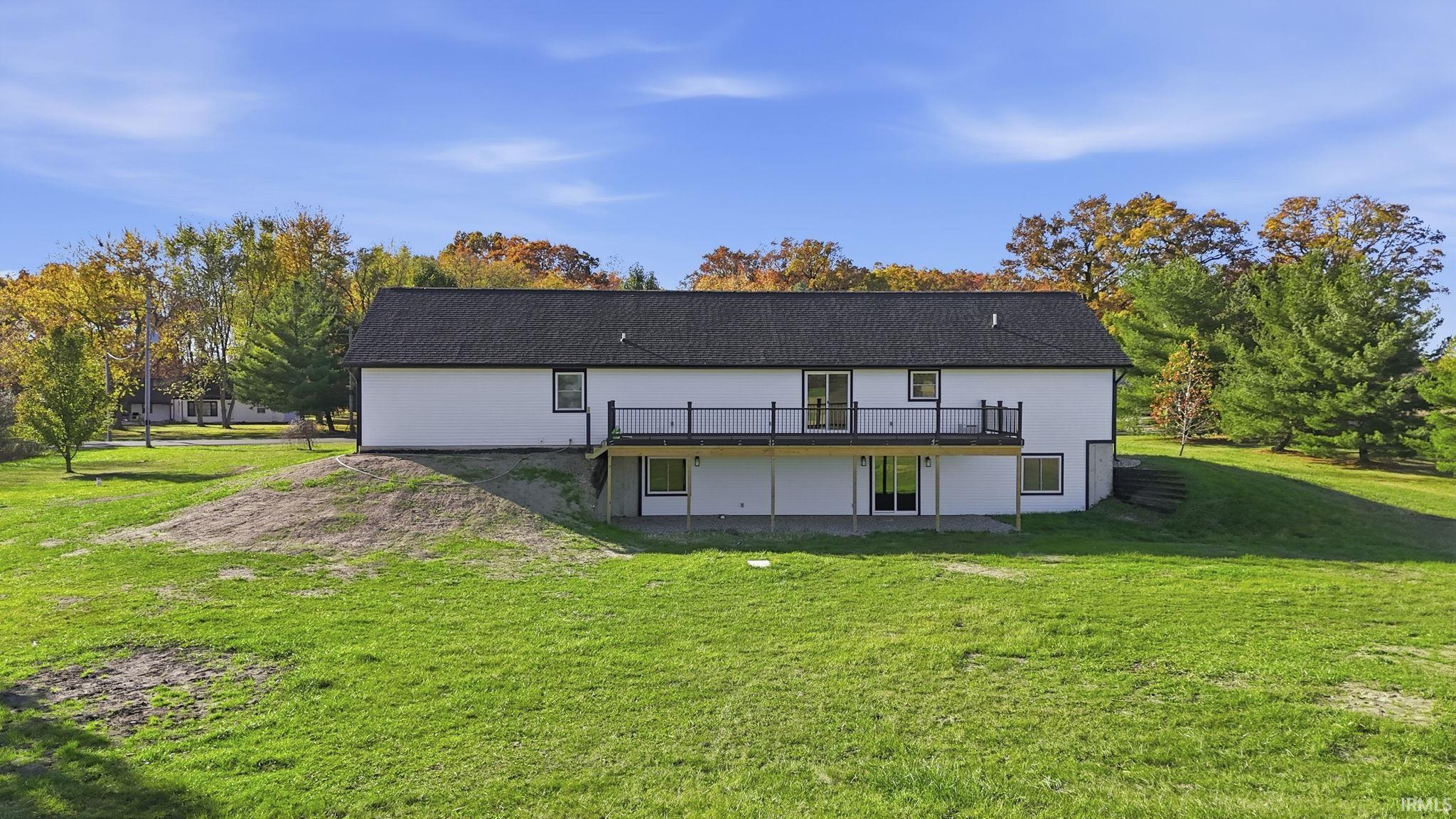 Churubusco, Indiana, 46723, United States, 3 Bedrooms Bedrooms, ,3 BathroomsBathrooms,Residential,For Sale,1987085