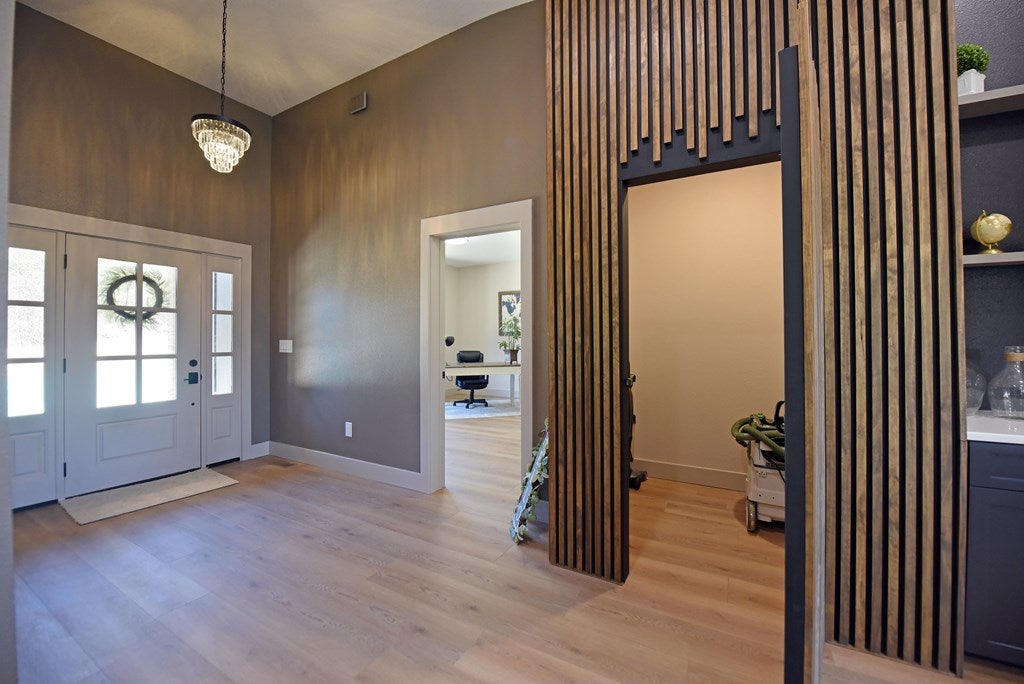 Young Harris, Georgia, 30582, United States, 3 Bedrooms Bedrooms, ,2 BathroomsBathrooms,Residential,For Sale,1859121