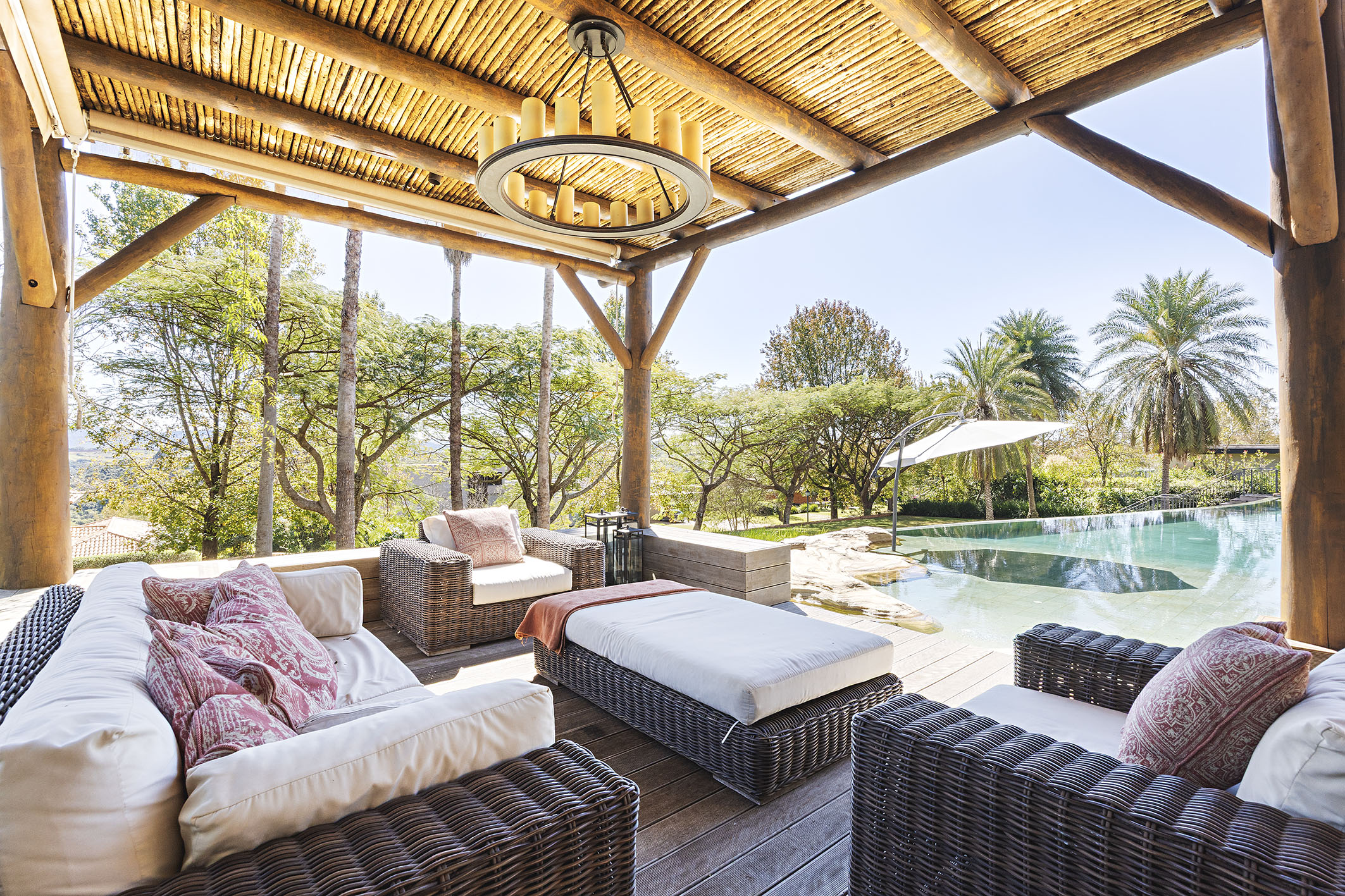  Tuscan-Style Residence in Quinta da Baroneza with an Exclusive Design - 物件實景