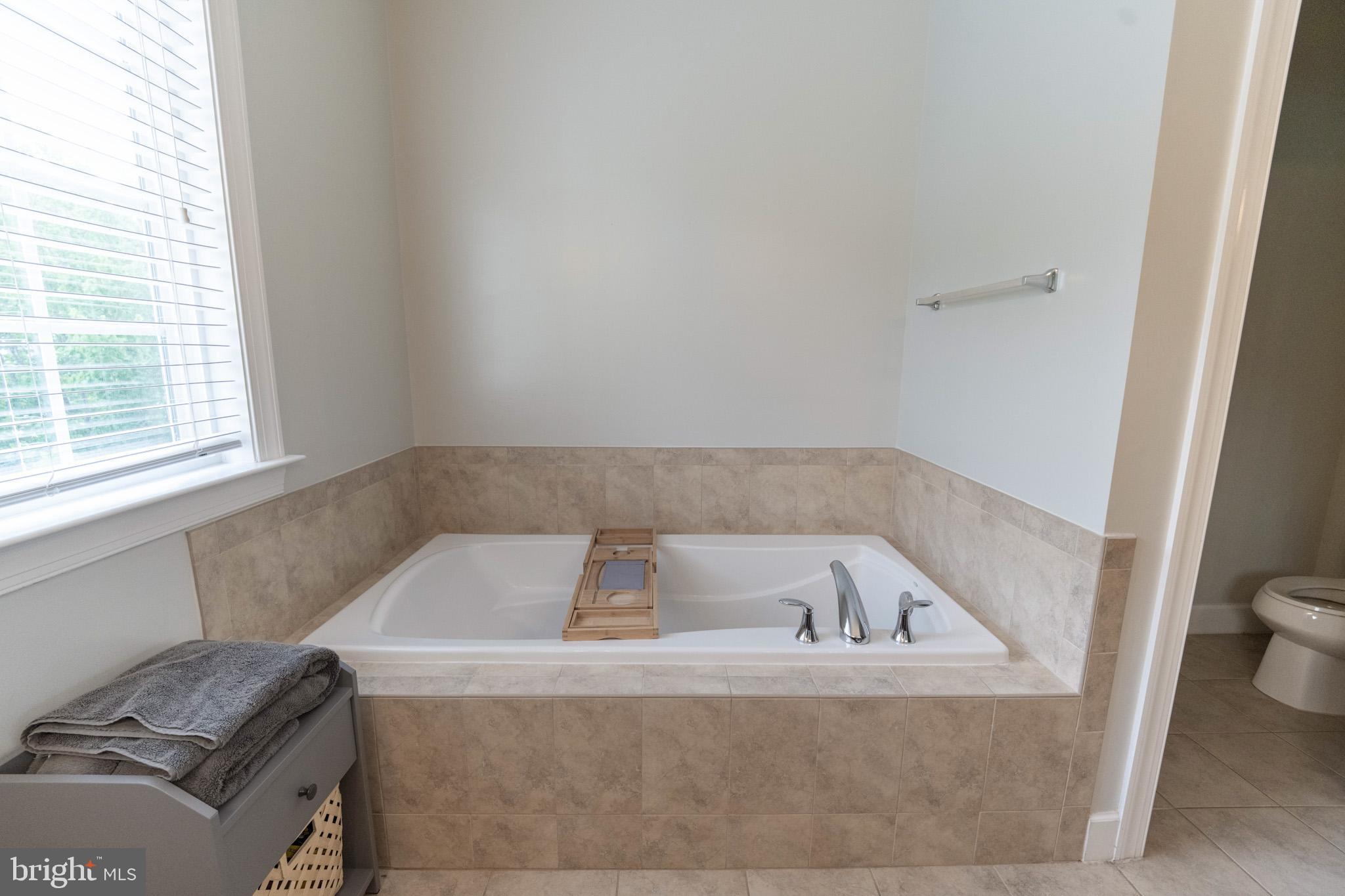 California, Maryland, 20619, United States, 4 Bedrooms Bedrooms, ,5 BathroomsBathrooms,Residential,For Sale,2049088