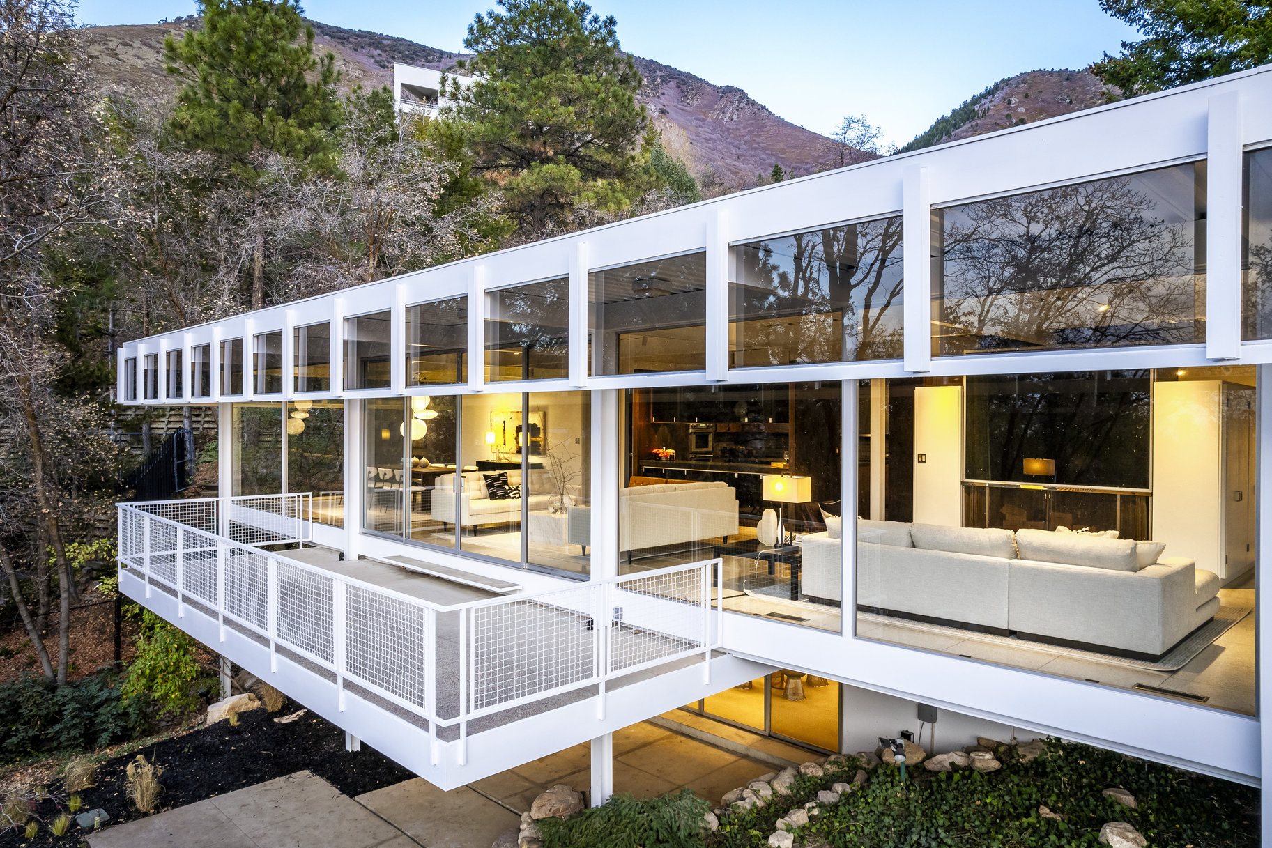  A John Sugden Modern Home in the Cove - 物件實景